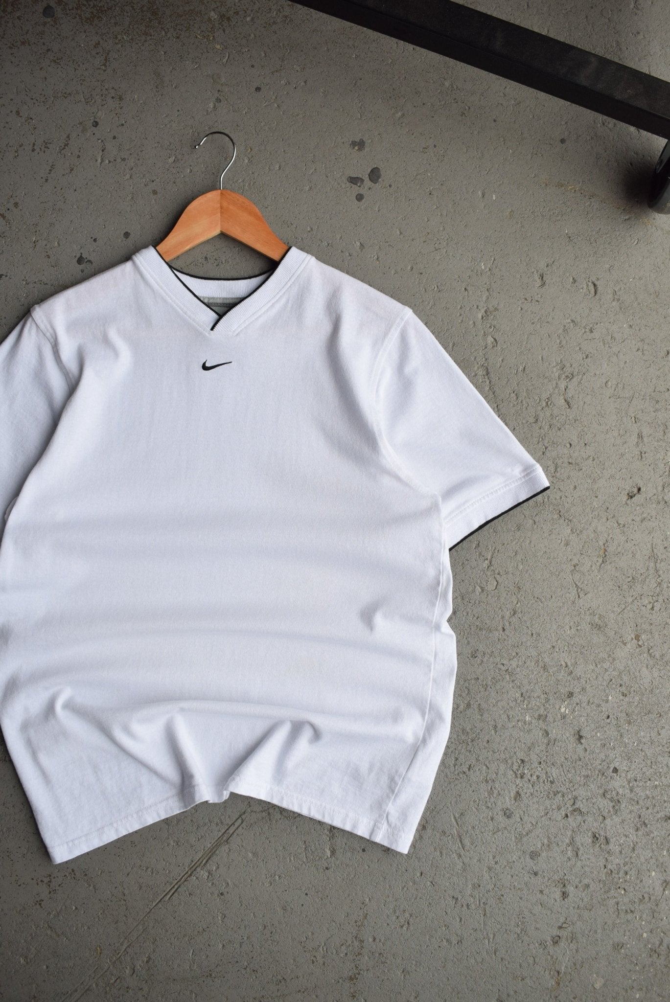 Vintage Nike Centre Swoosh Embroidered Tee (S) - Retrospective Store