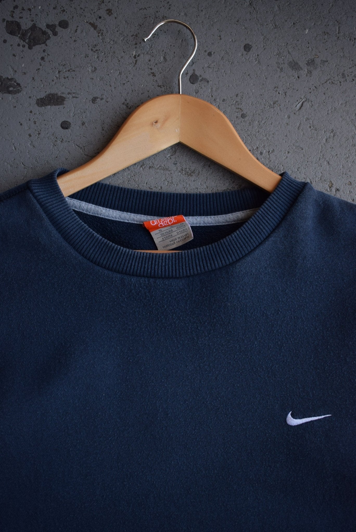 Vintage Nike Classic Logo Embroidered Crewneck (L) - Retrospective Store