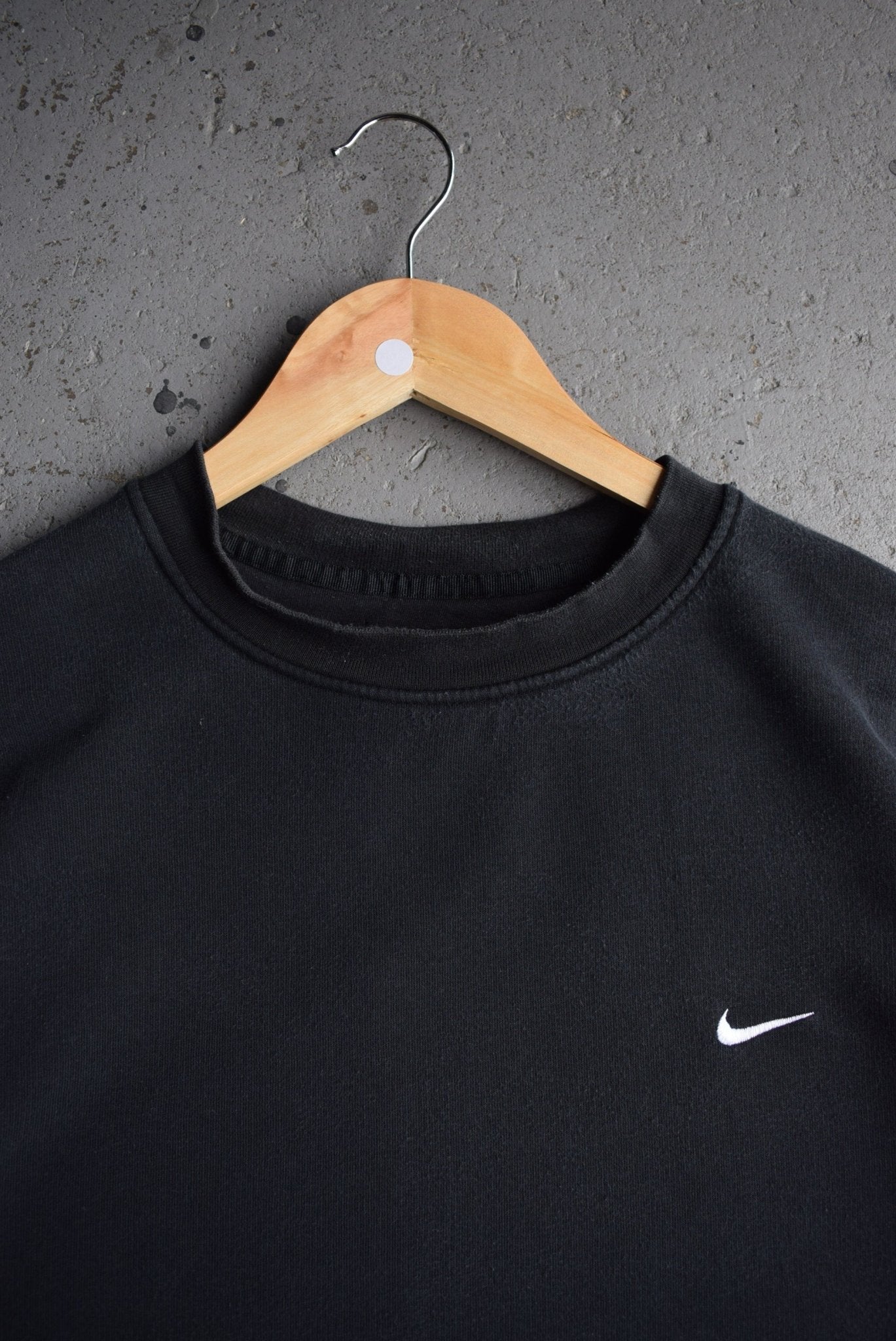 Vintage Nike Classic Logo Embroidered Crewneck (L) - Retrospective Store