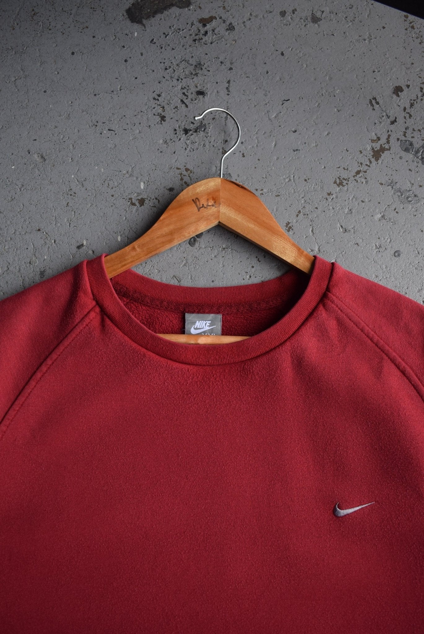 Vintage Nike Classic Logo Embroidered Crewneck (XXL) - Retrospective Store