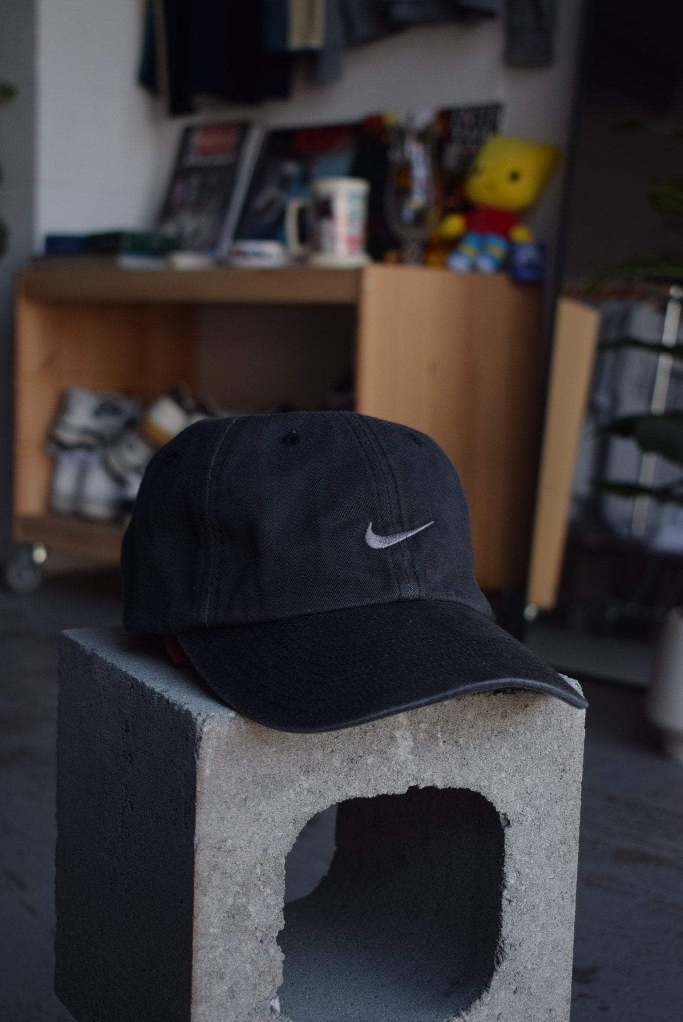 Vintage Nike Classic Logo Embroidered Hat - Retrospective Store