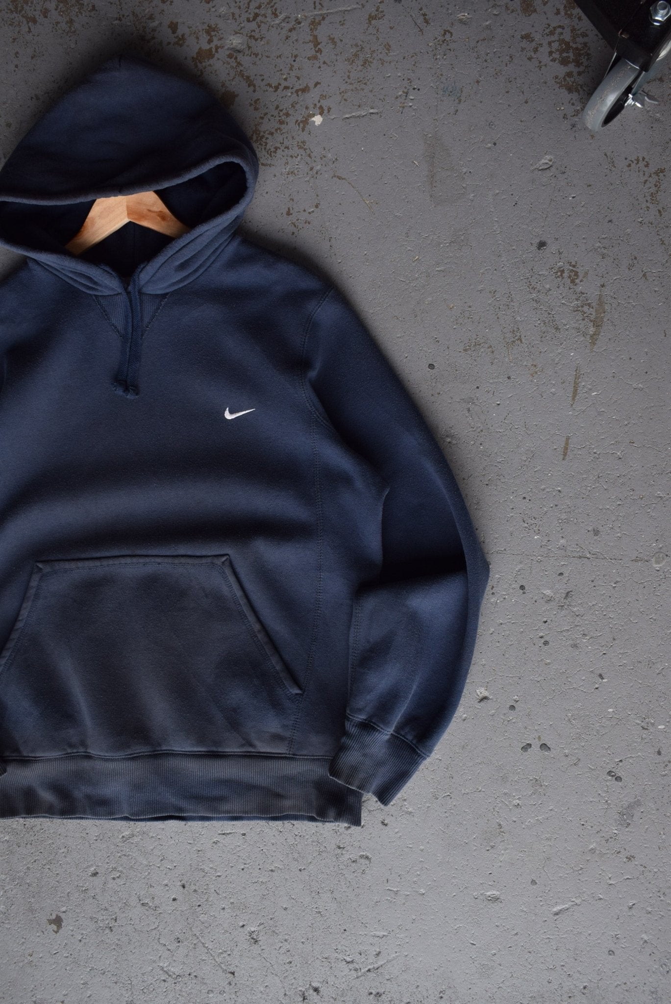 Vintage Nike Classic Logo Embroidered Hoodie (M) - Retrospective Store