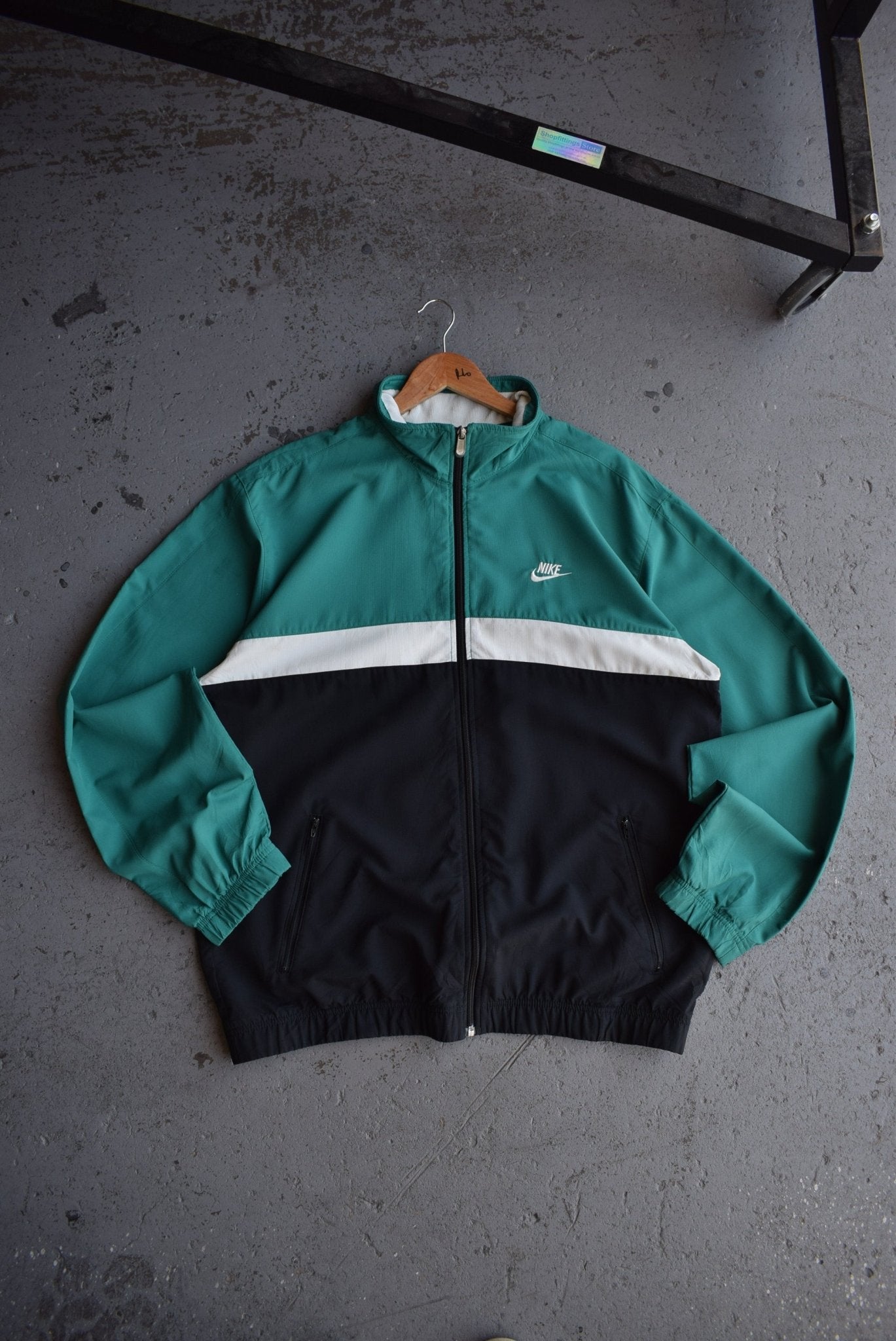 Vintage Nike Classic Logo Embroidered Jacket (L) - Retrospective Store