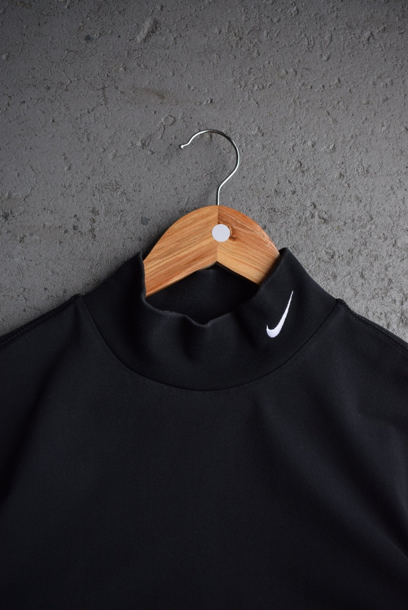 Vintage Nike Classic Logo Embroidered Mockneck (M) – Retrospective