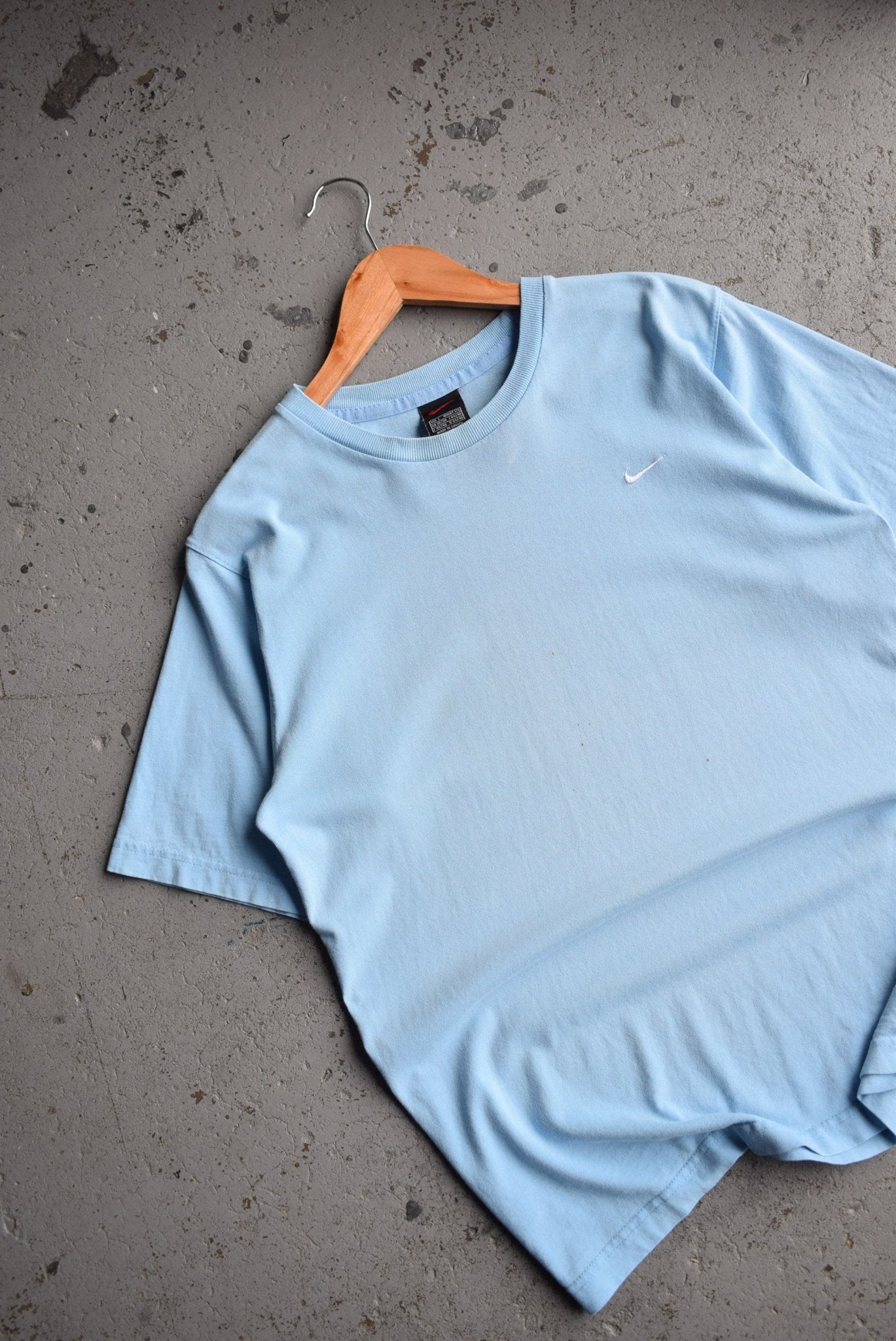 Vintage Nike Classic Logo Embroidered Tee (S) - Retrospective Store