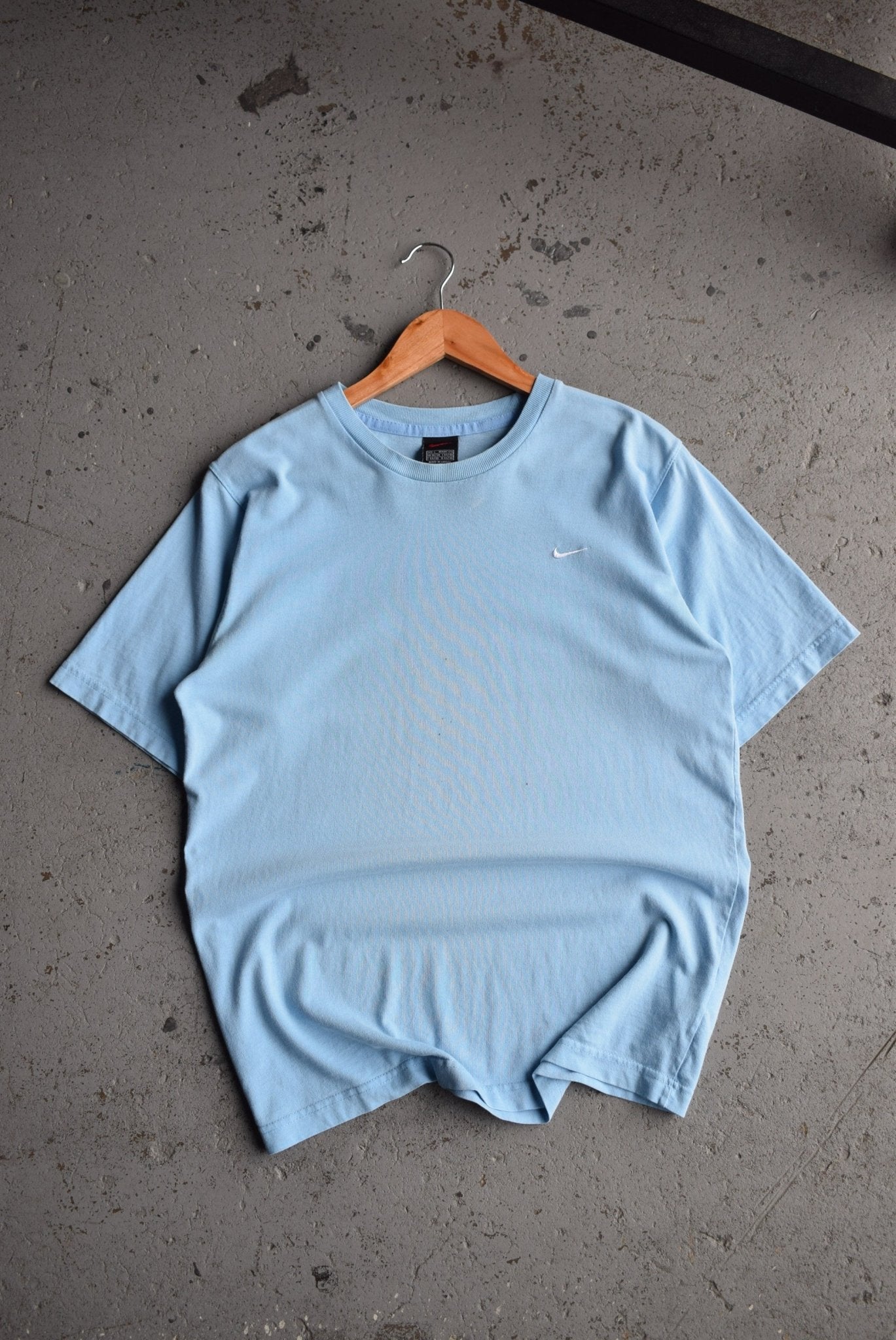 Vintage Nike Classic Logo Embroidered Tee (S) - Retrospective Store