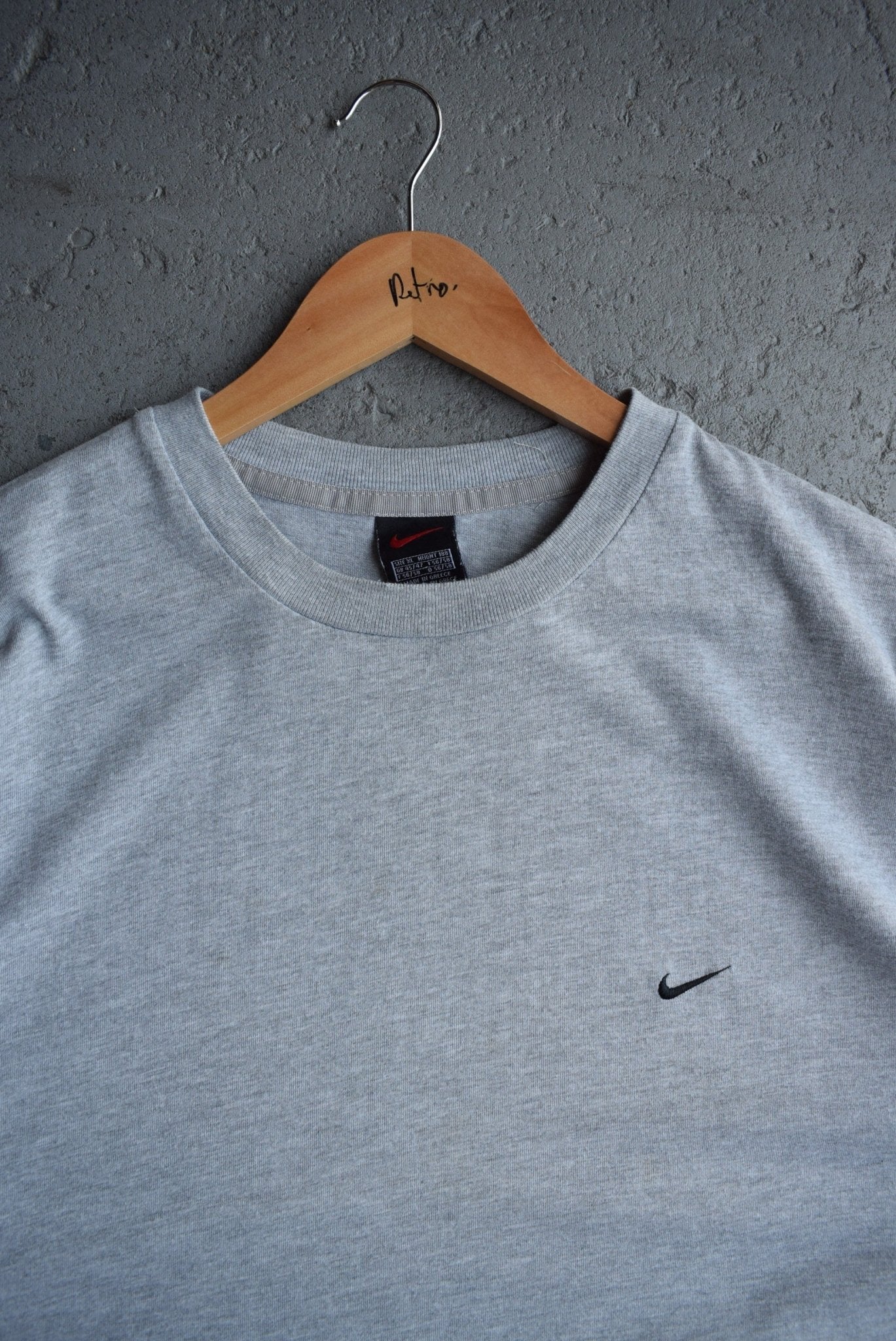 Vintage Nike Classic Logo Embroidered Tee (XL) - Retrospective Store