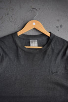 Vintage Nike Classic Logo Embroidered Tee (XL) - Retrospective Store