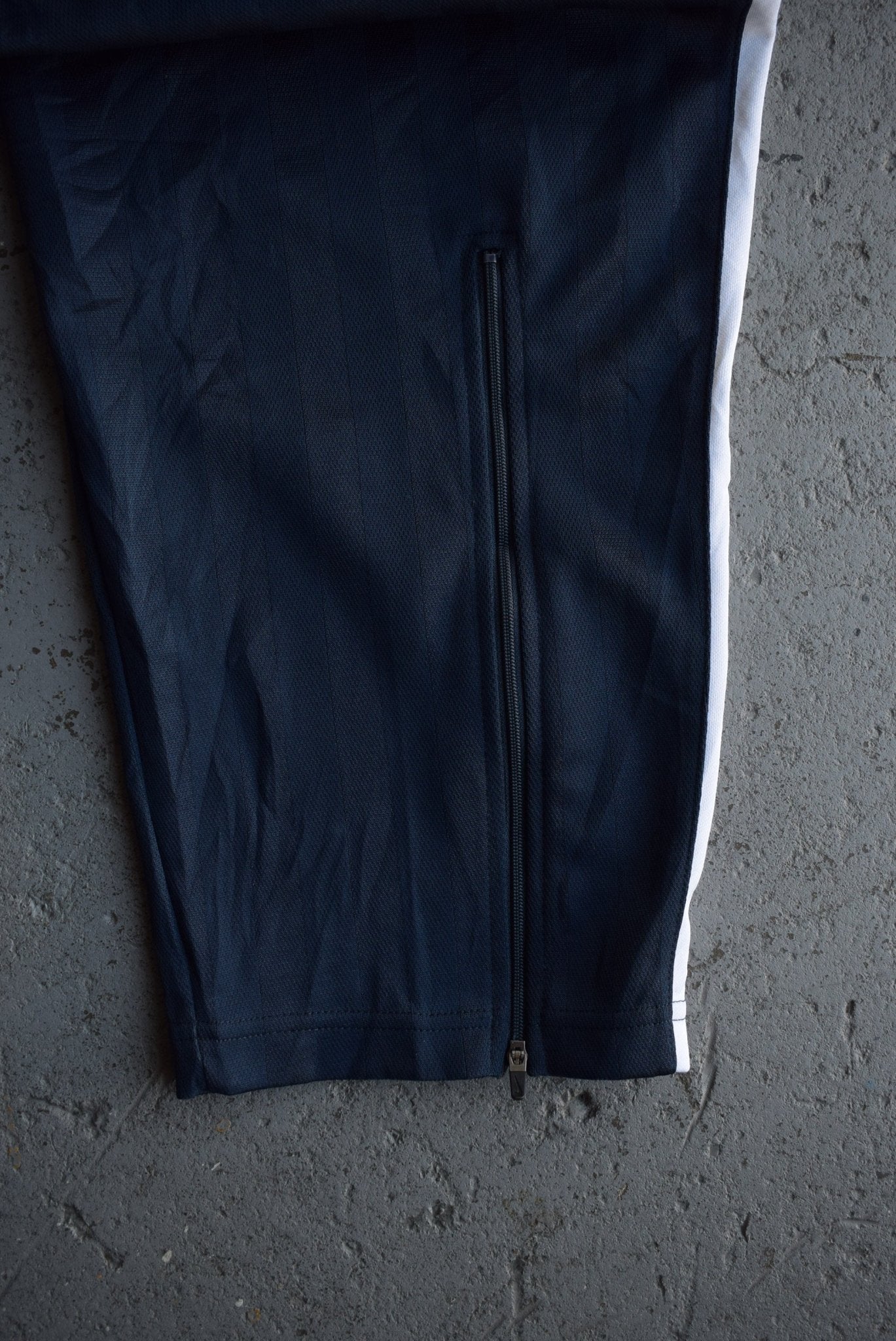 Vintage Nike Classic Logo Embroidered Track Pants (L) - Retrospective Store