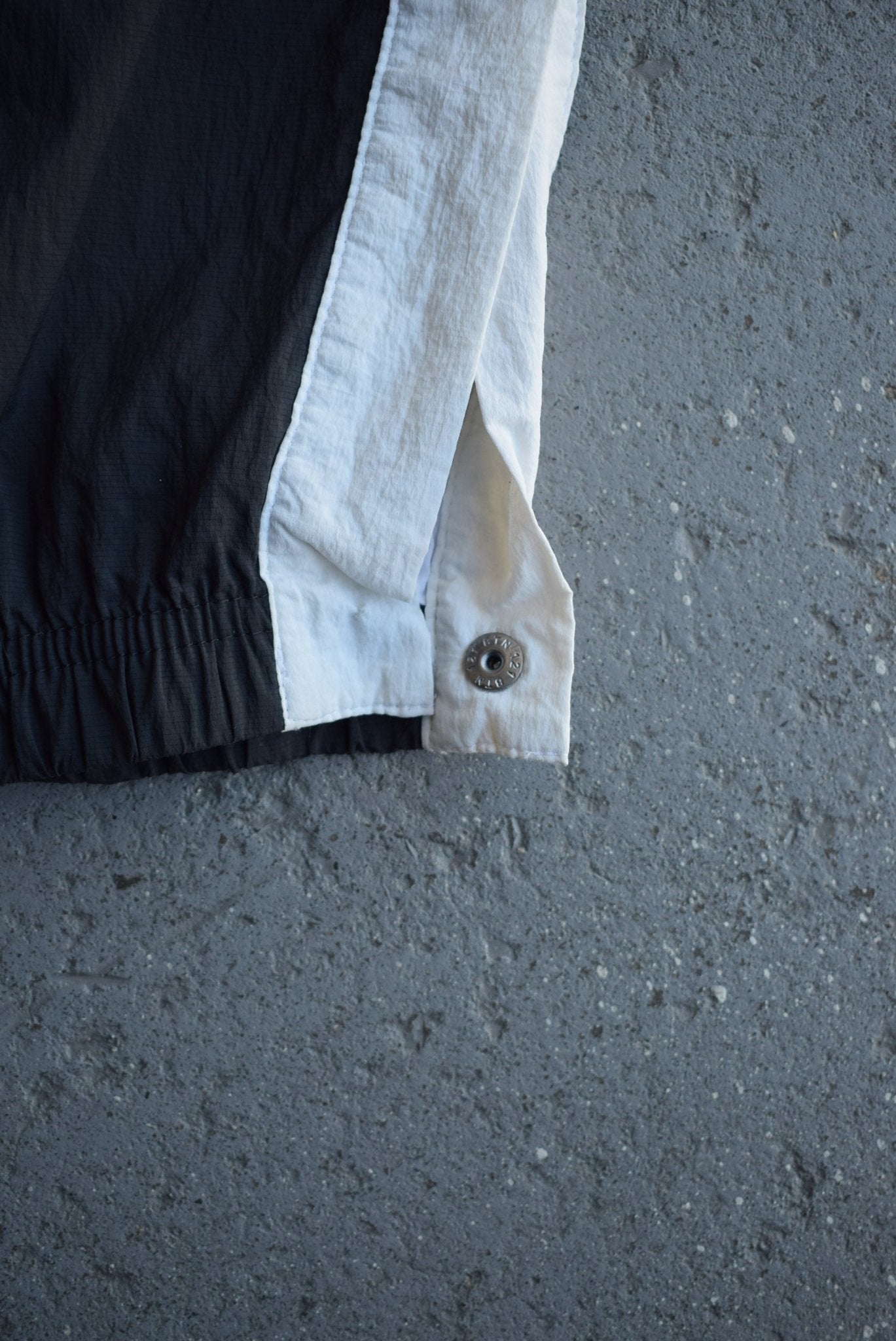 Vintage Nike Classic Logo Snap Track Pants (XL) - Retrospective Store