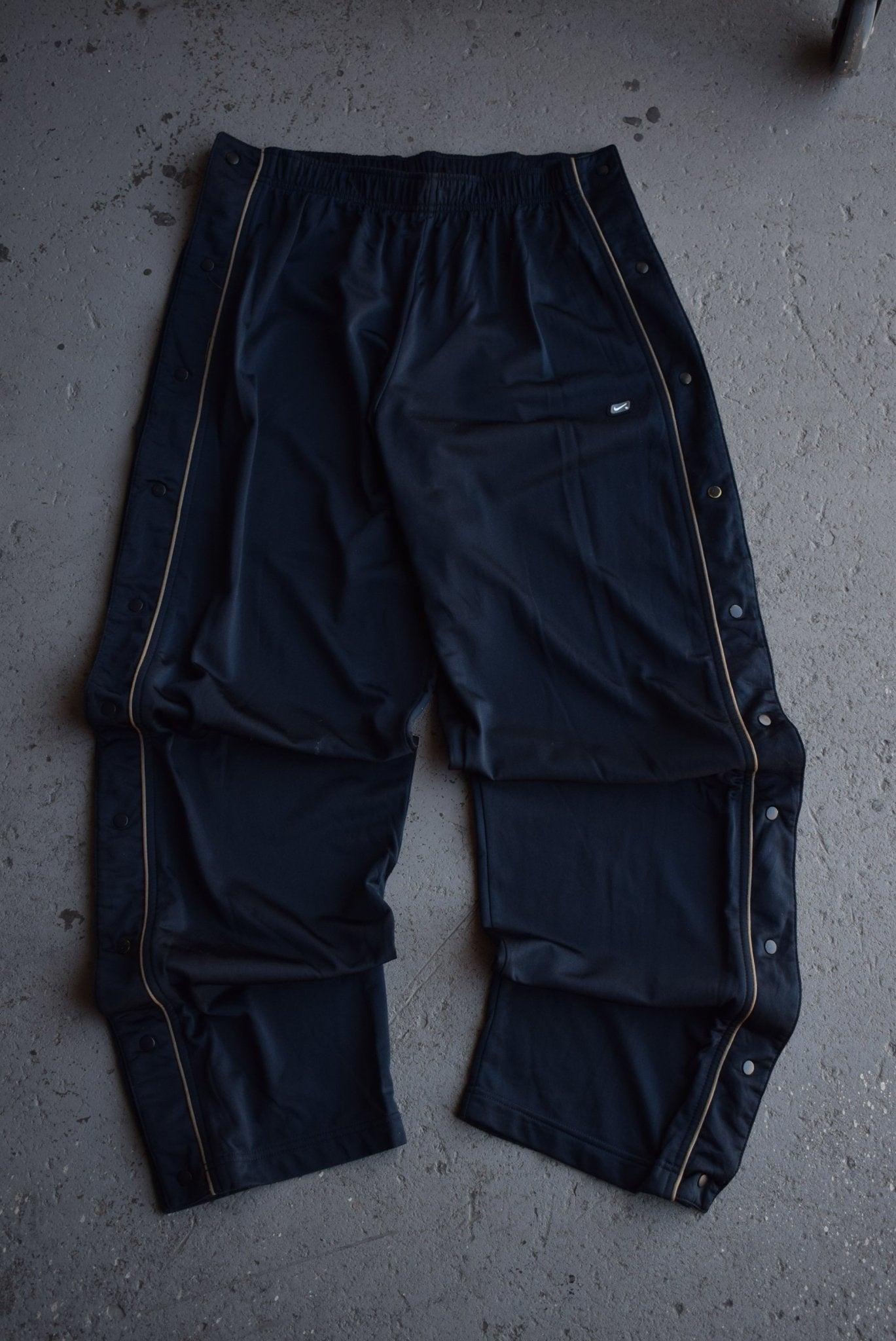 Vintage Nike Classic Logo Snap Track Pants (XL) - Retrospective Store