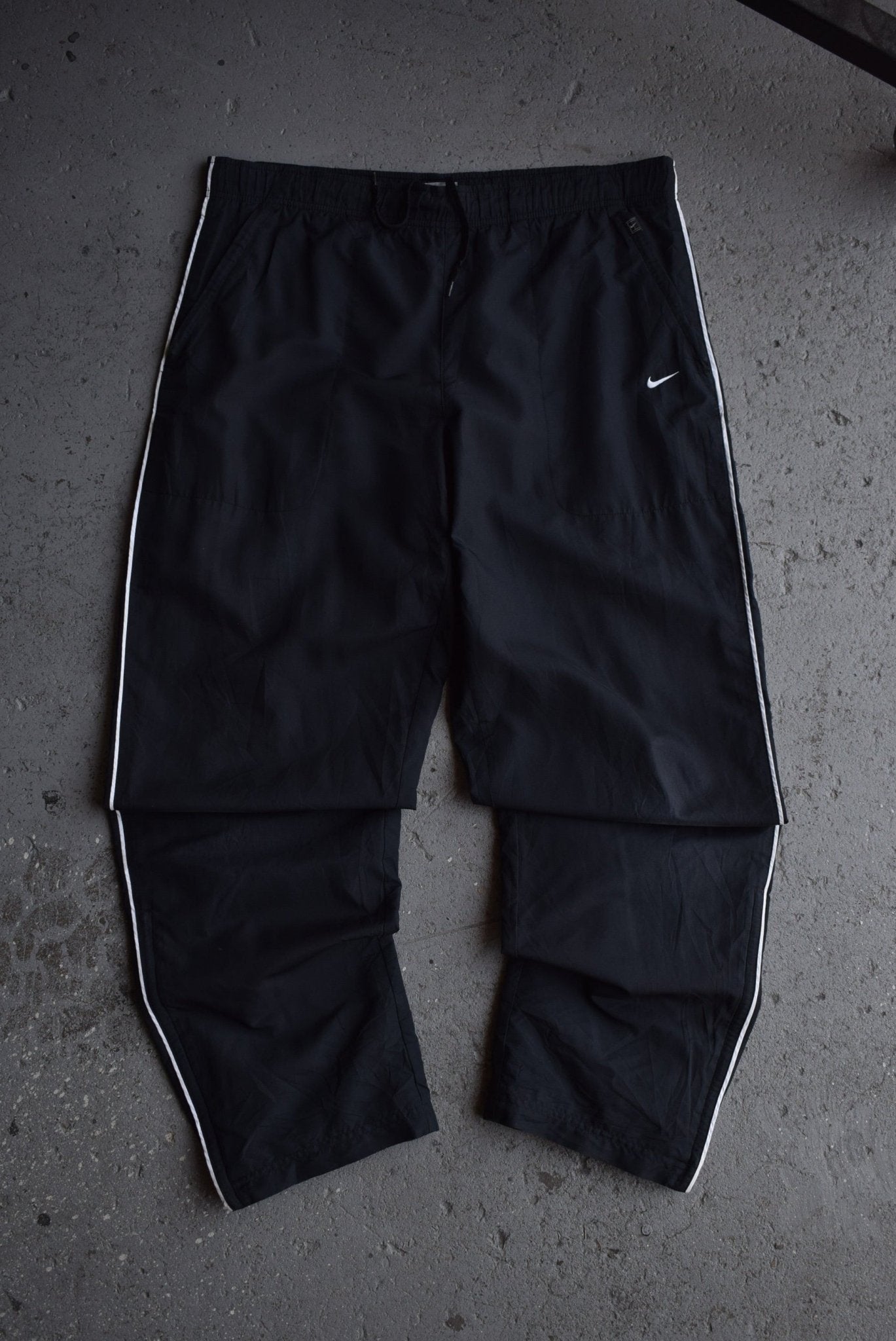 Vintage Nike Court Classic Logo Embroidered Track Pants (L/XL) - Retrospective Store
