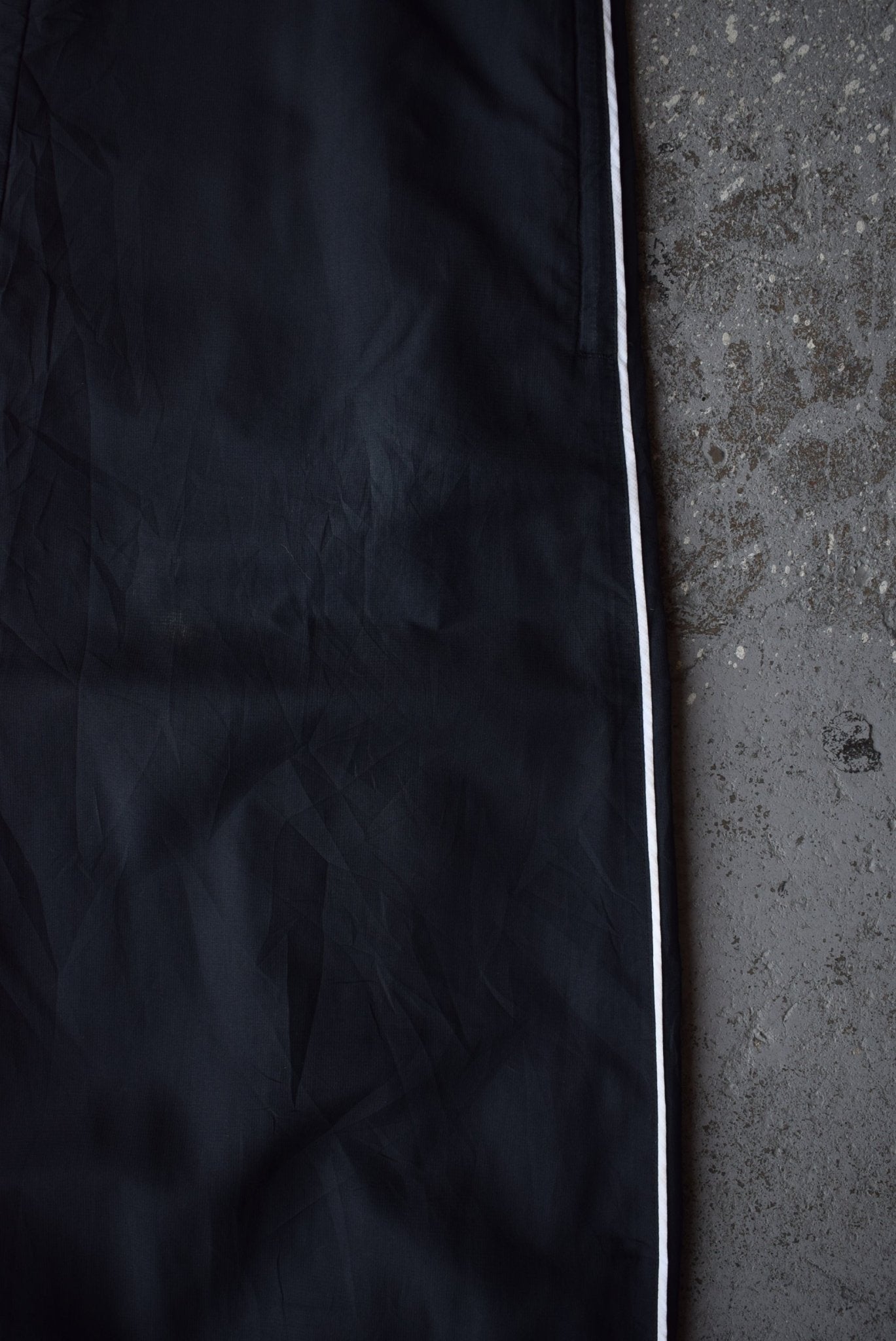 Vintage Nike Court Classic Logo Embroidered Track Pants (L/XL) - Retrospective Store