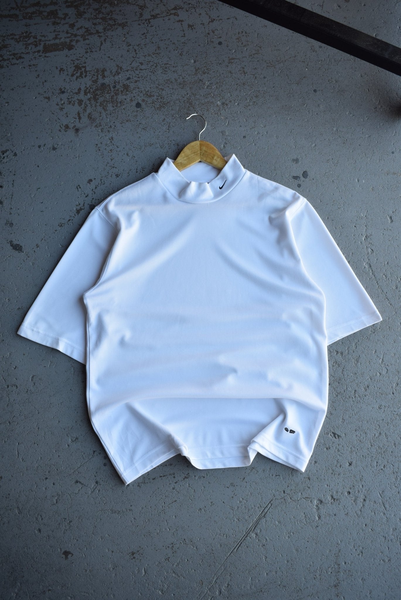 豪奢な Logo Classic Golf Nike Vintage Embroidered (M/L Mockneck メンズウェア