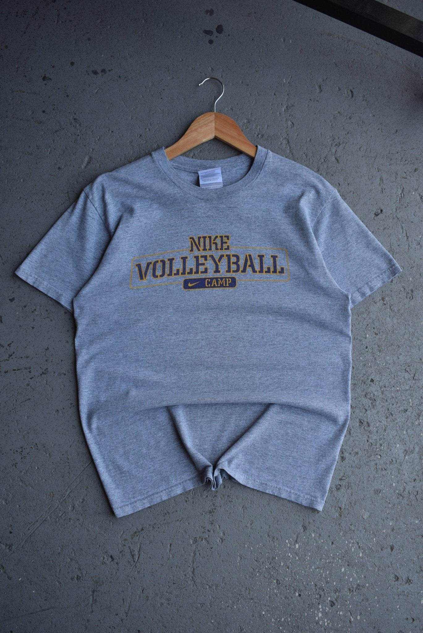 Vintage Nike Volleyball Camp Tee (S) - Retrospective Store