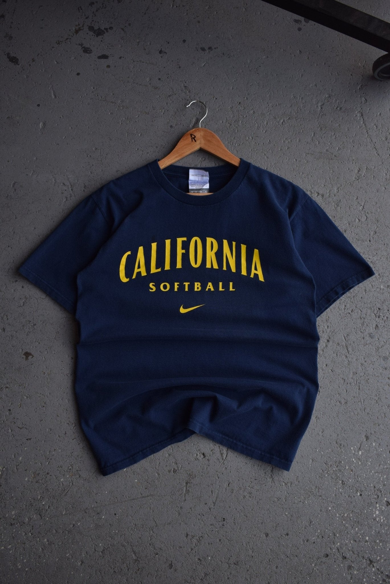 Vintage Nike x California Softball Tee (S) - Retrospective Store