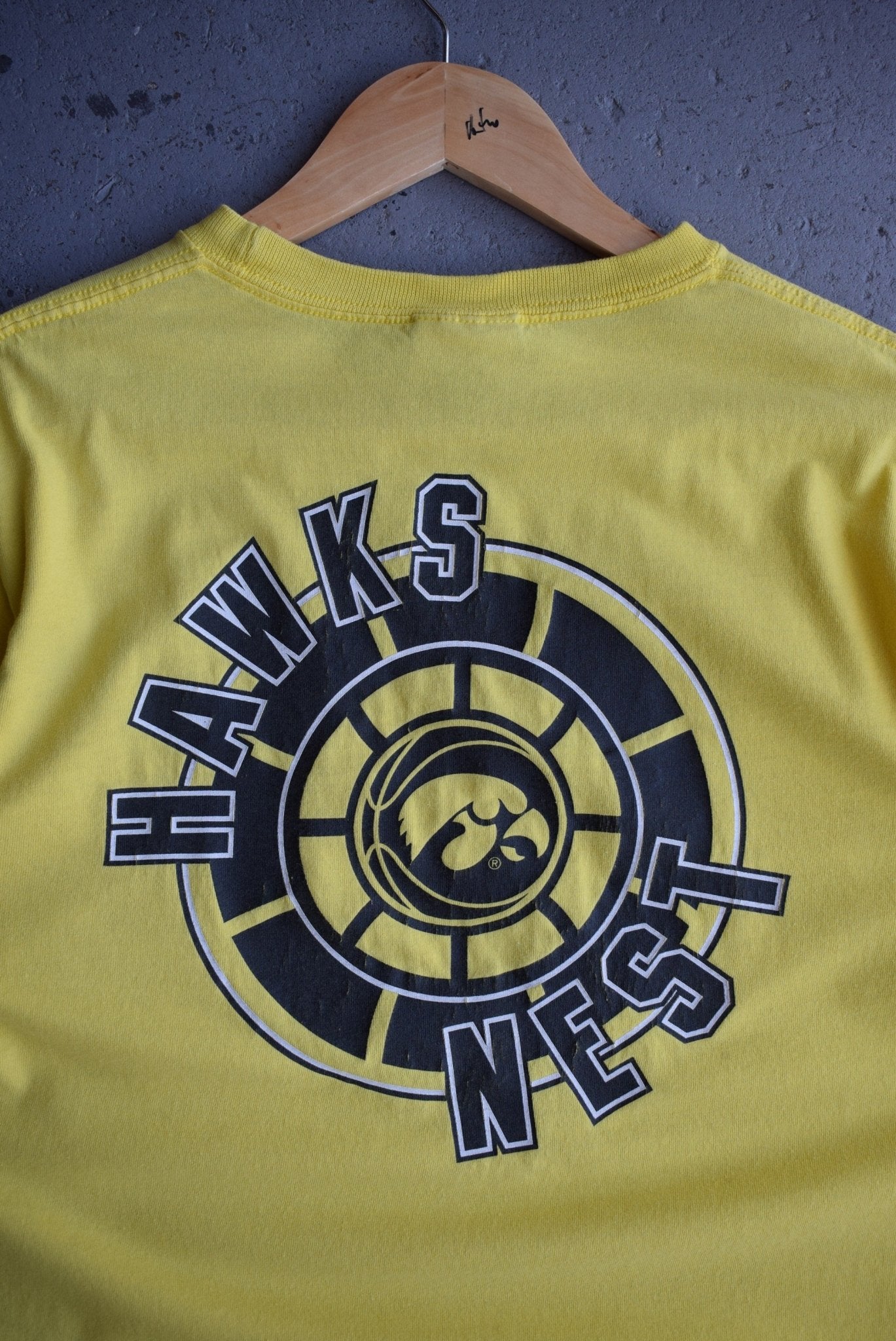 Vintage Nike x Iowa Basketball Tee (S/M) - Retrospective Store