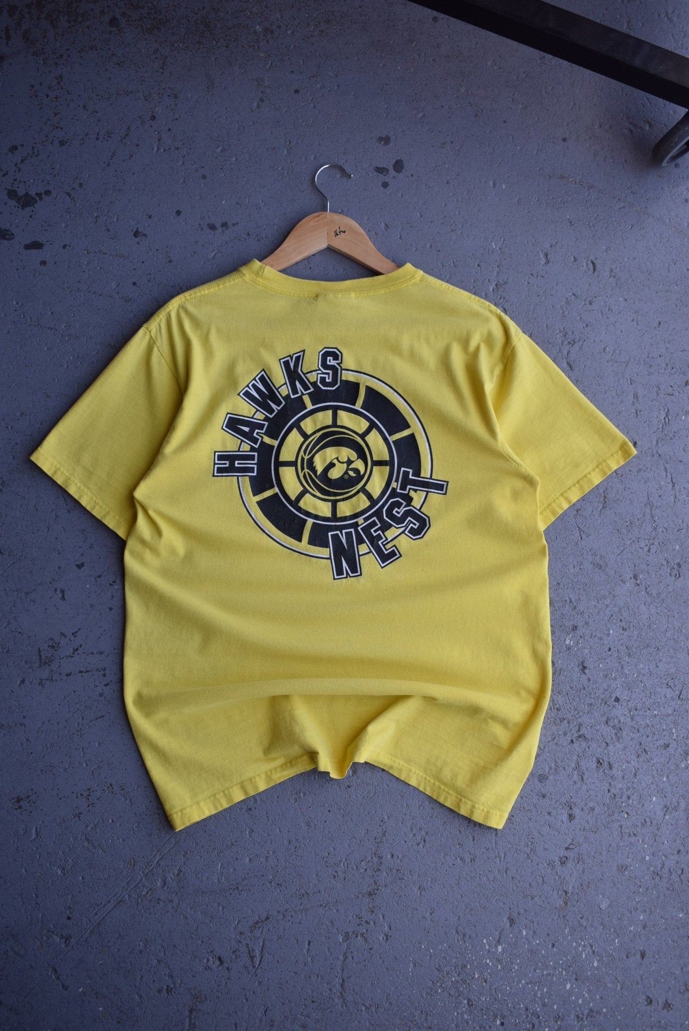 Vintage Nike x Iowa Basketball Tee (S/M) - Retrospective Store