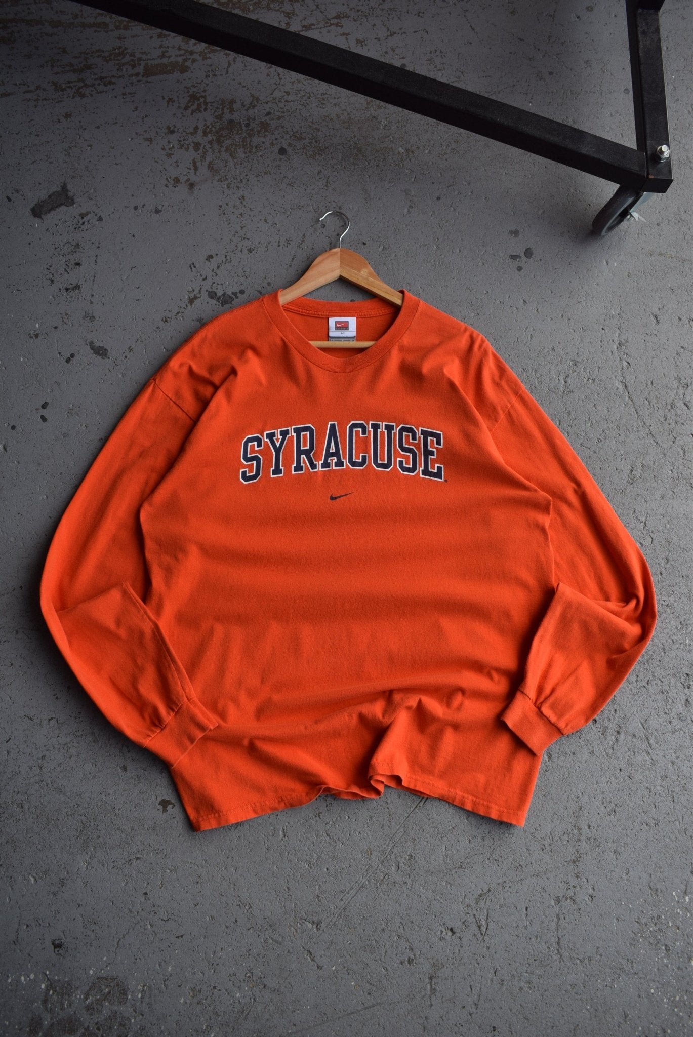 Vintage Nike x Syracuse University long sleeve tee (L) - Retrospective Store
