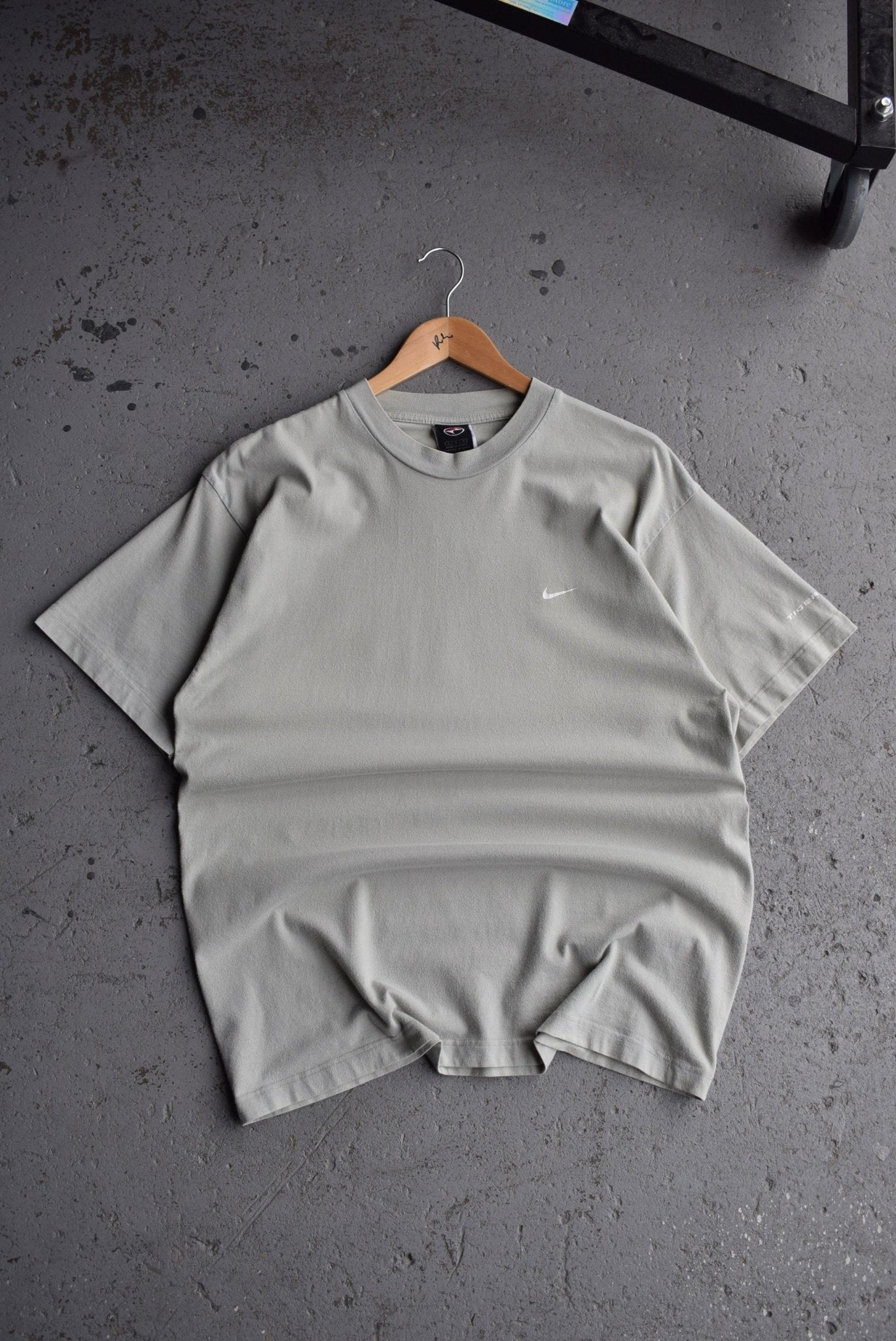 Vintage Nike x Tiger Woods Golf Tee (L) - Retrospective Store