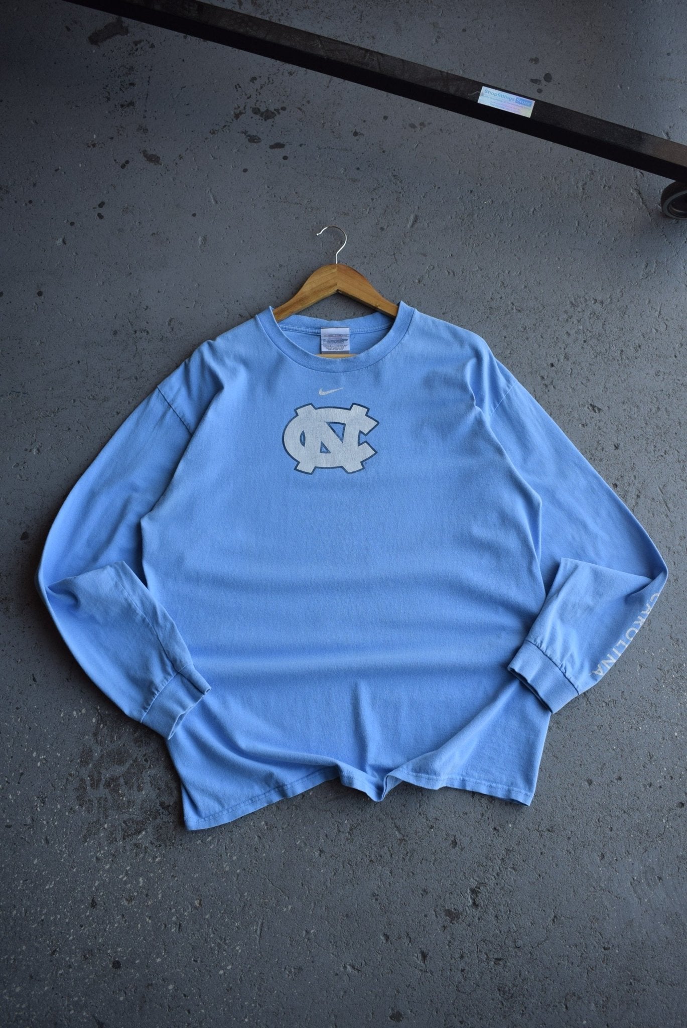 Vintage Nike x University of North Carolina Long Sleeve Tee (L) - Retrospective Store