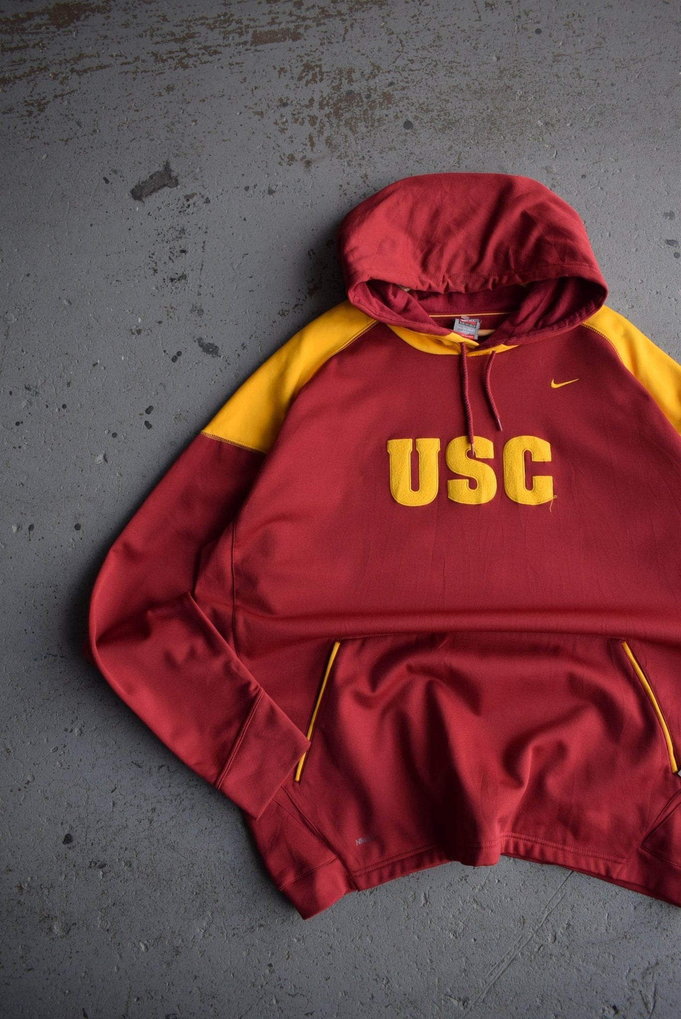 Vintage Nike x University of South California Embroidered Hoodie (XXL) - Retrospective Store