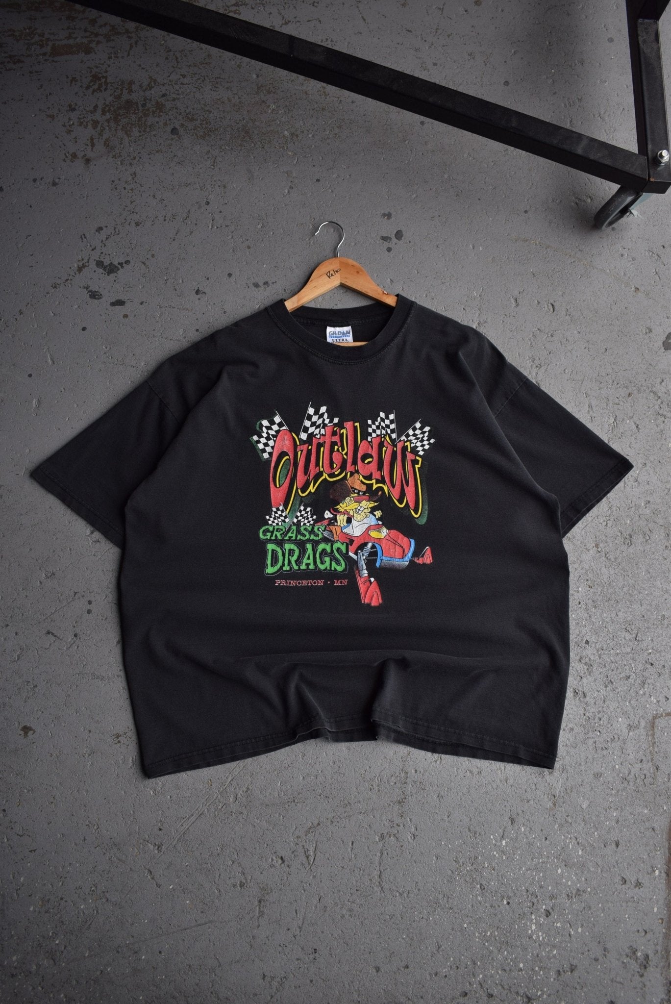 Vintage Outlaw Drag Racing Tee (XL/XXL) - Retrospective Store