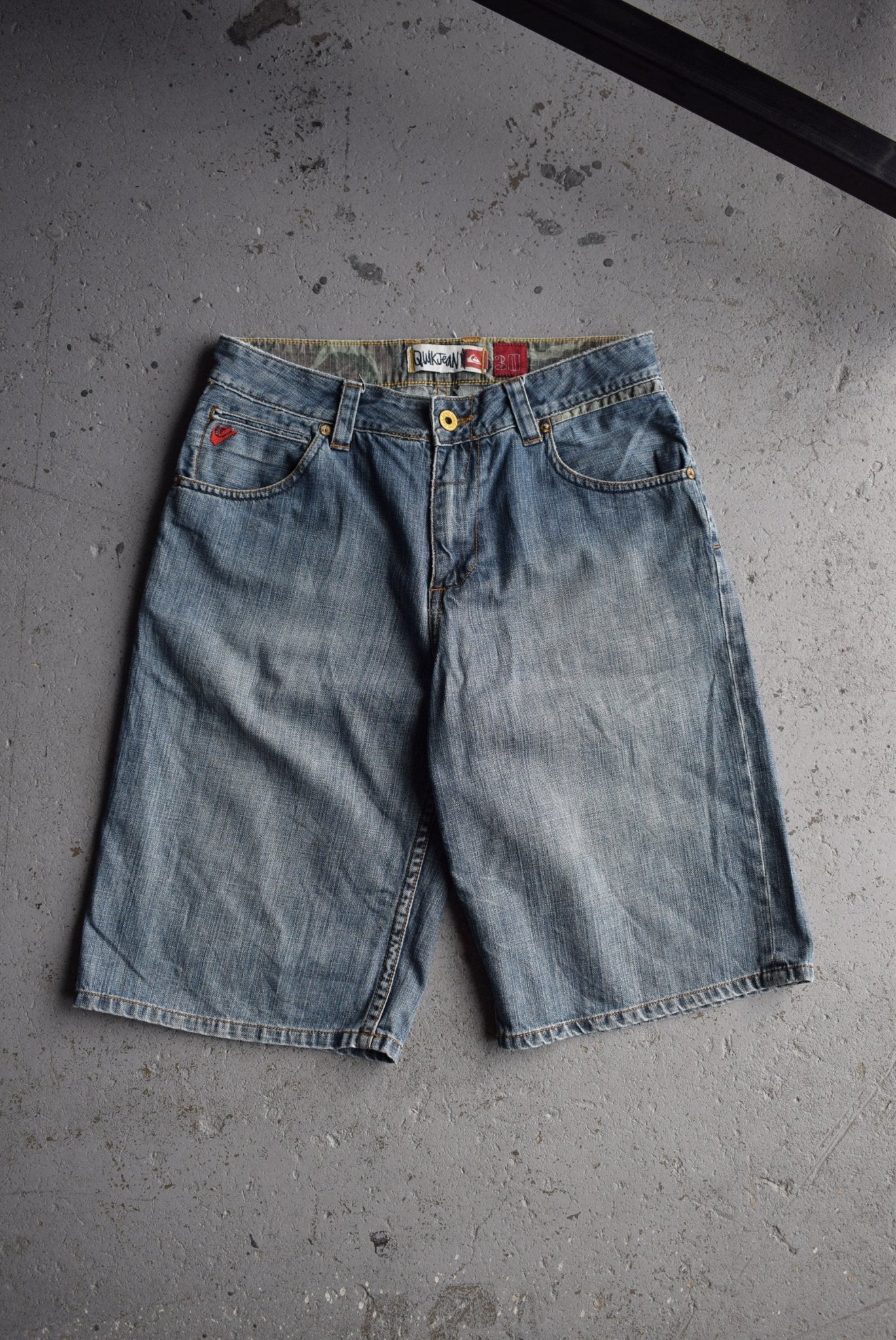 Vintage Quiksilver Embroidered Jorts (30) - Retrospective Store