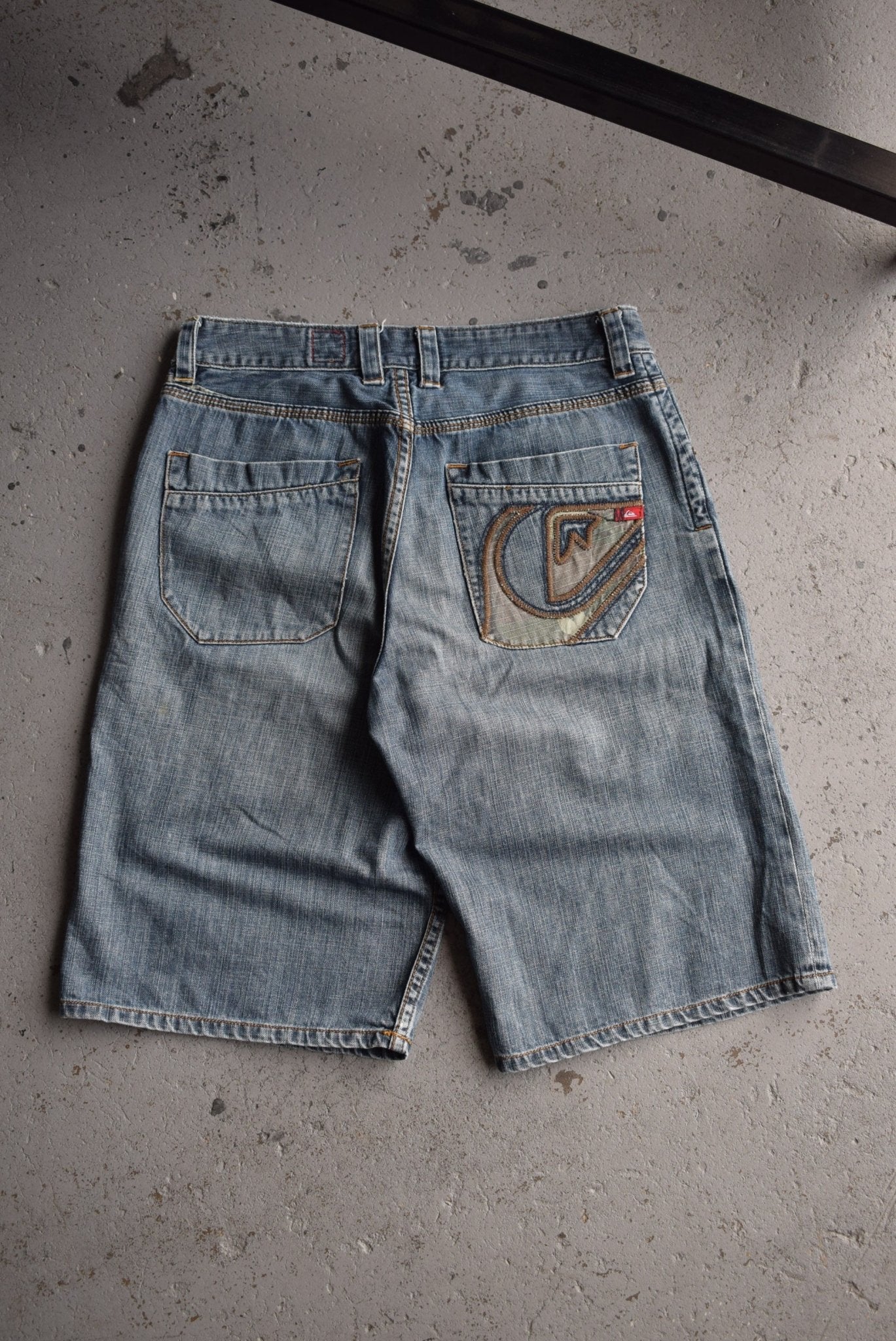 Vintage Quiksilver Embroidered Jorts (30) - Retrospective Store