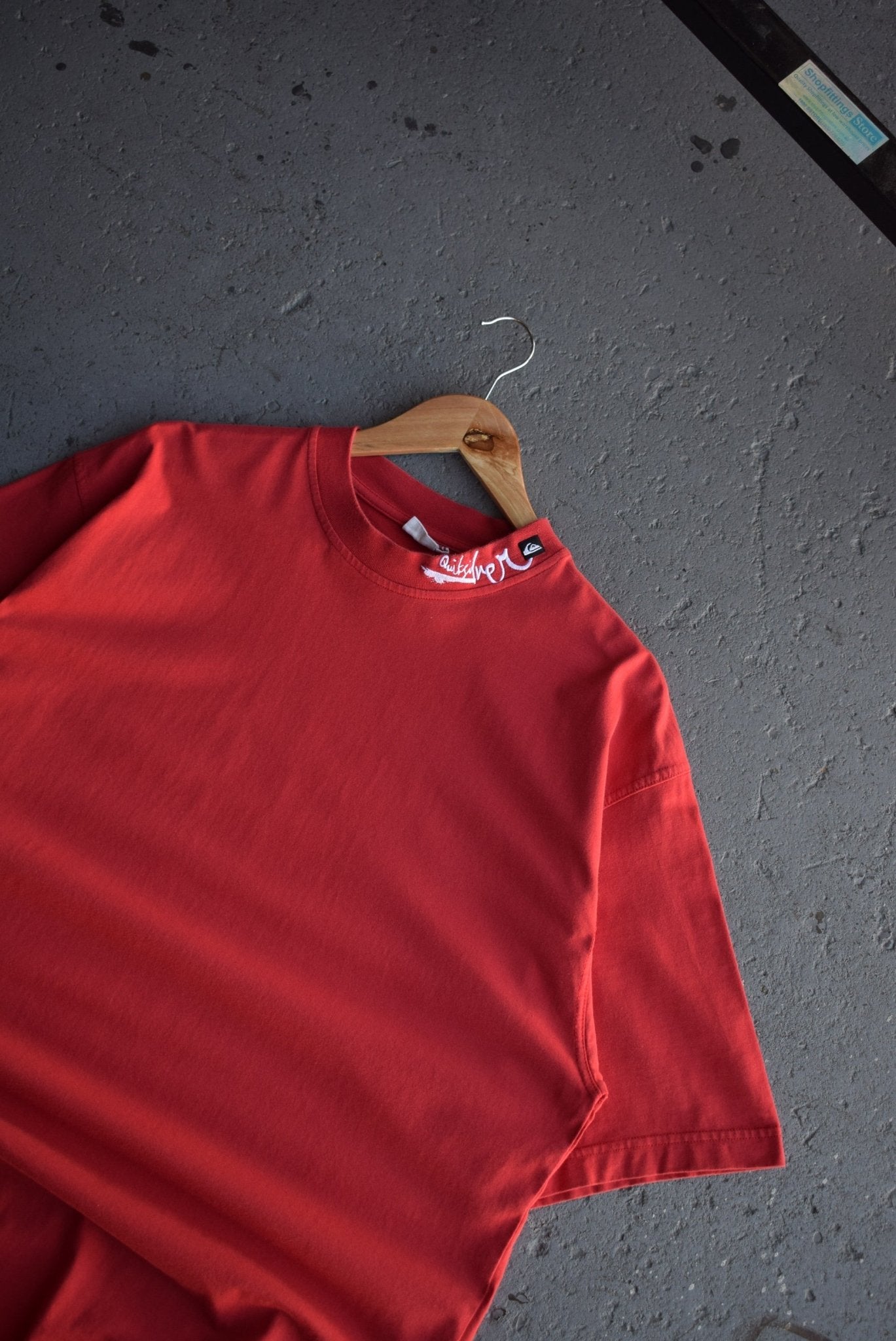 Vintage Quiksilver Embroidered Spellout tee (XL) - Retrospective Store