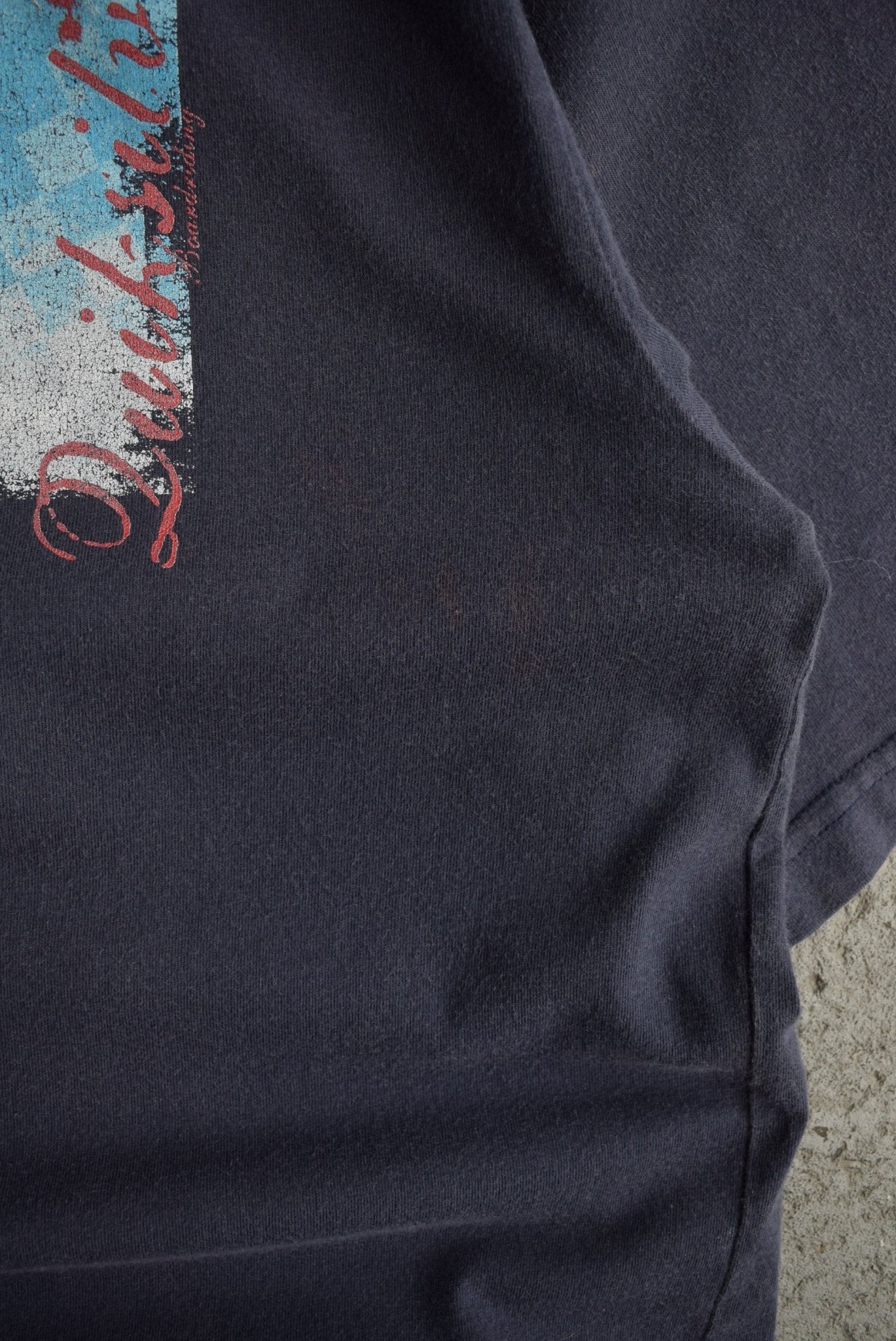 Vintage Quiksilver Graphic Tee (M) - Retrospective Store