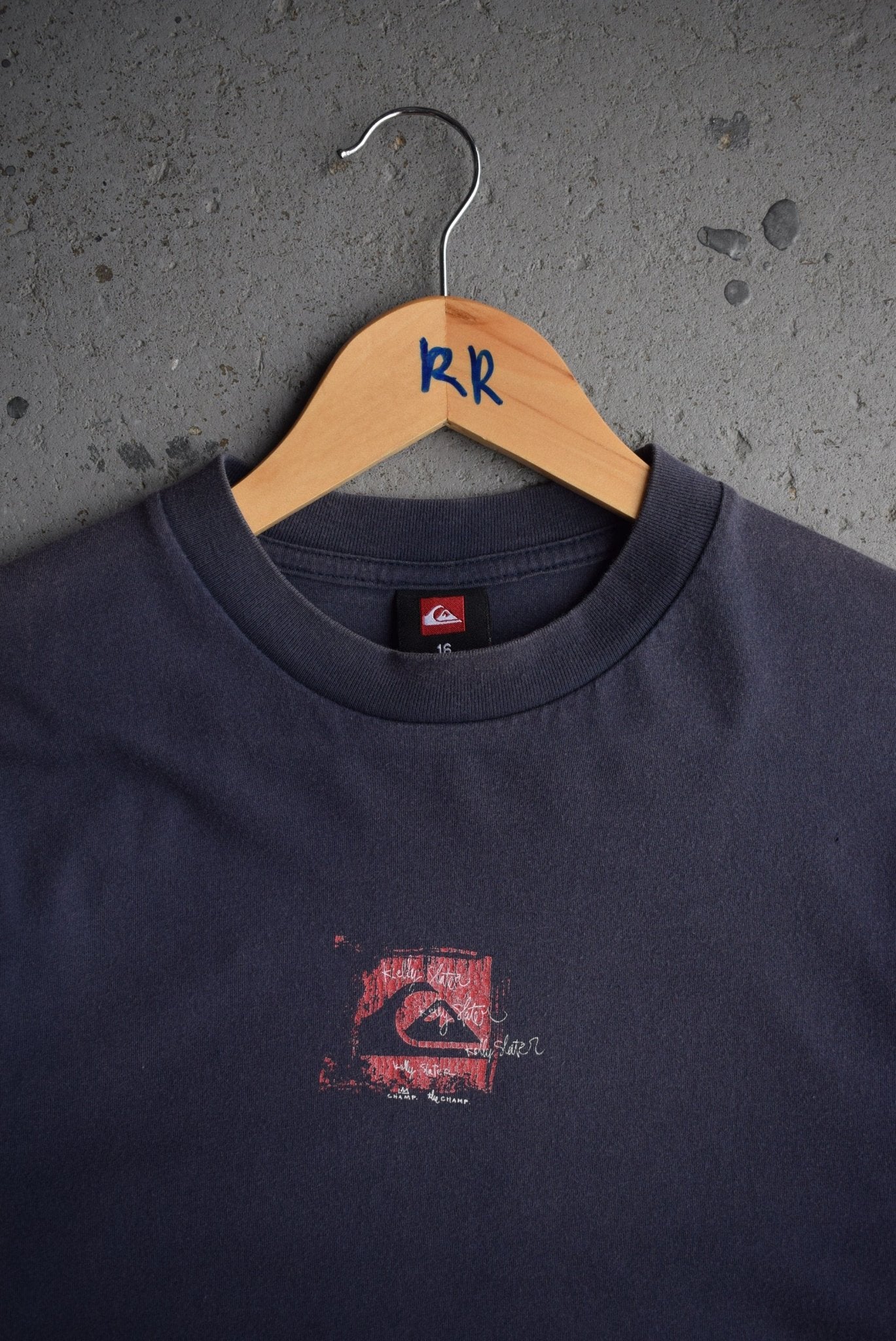 Vintage Quiksilver Graphic Tee (M) - Retrospective Store