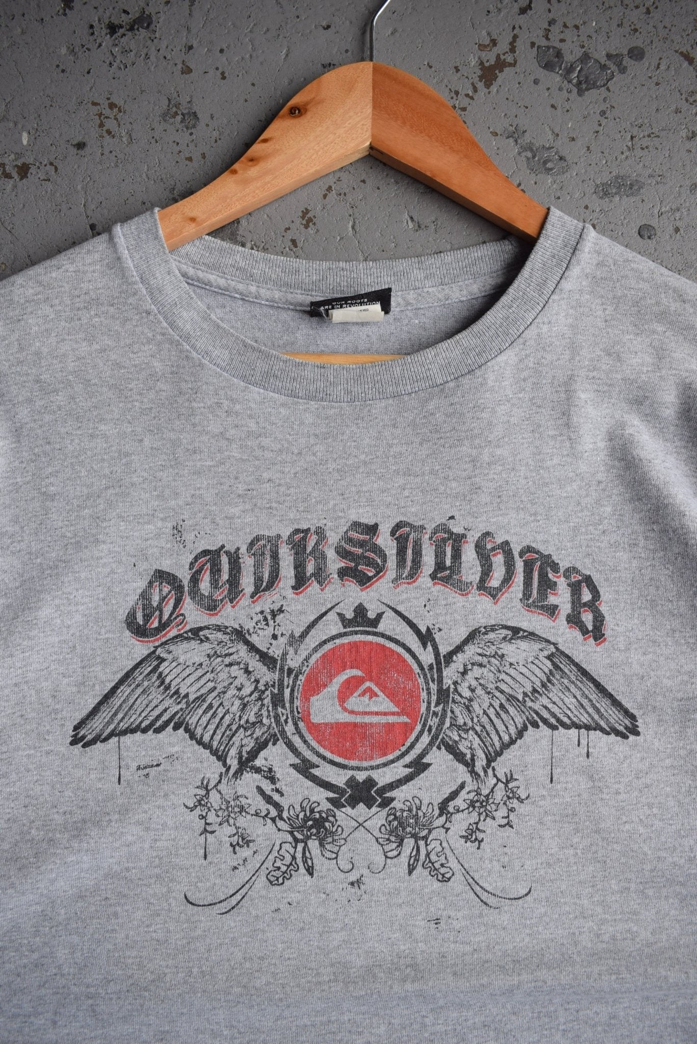 Vintage Quiksilver Spellout Tee (L) - Retrospective Store