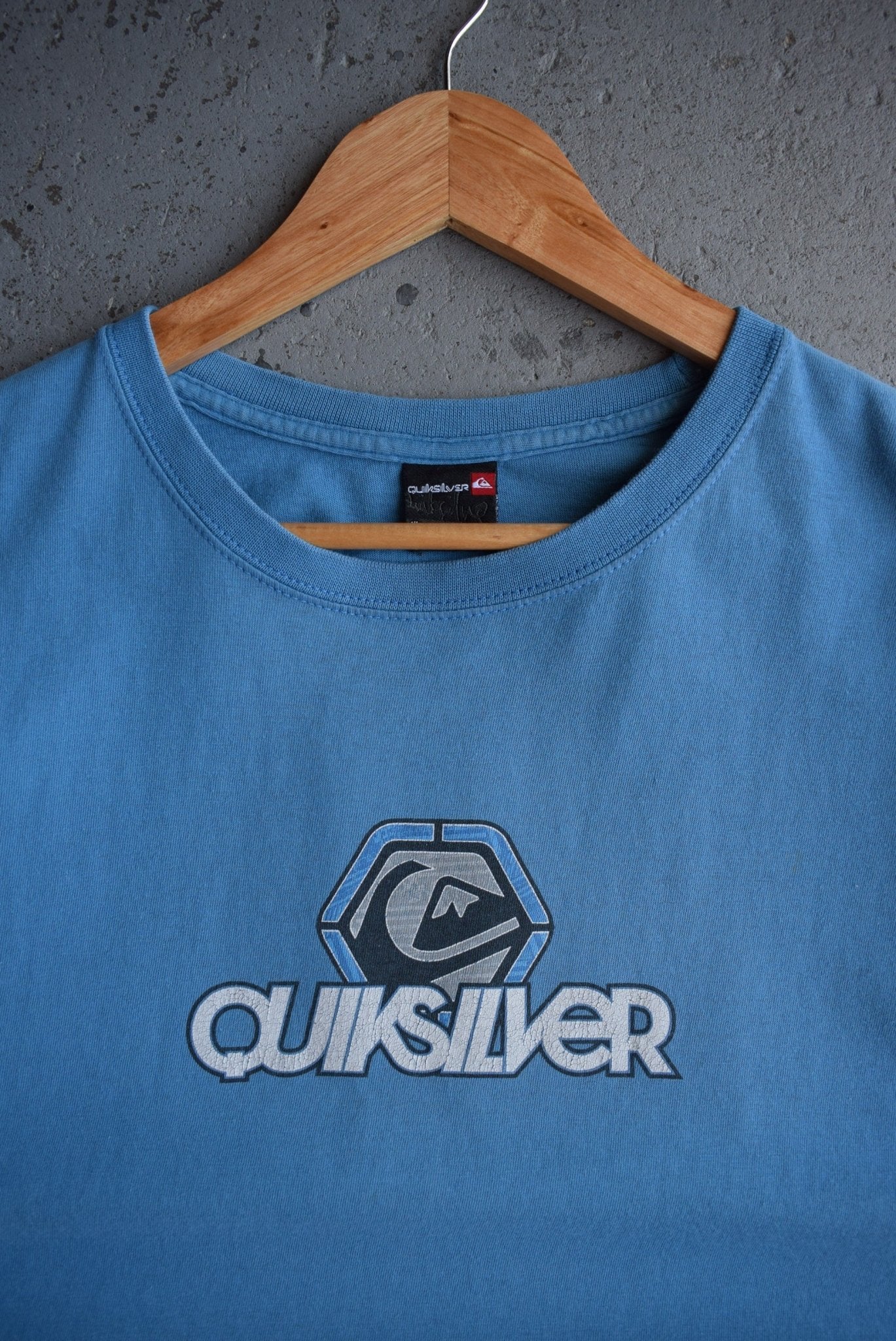 Vintage Quiksilver Spellout Tee (XL) - Retrospective Store