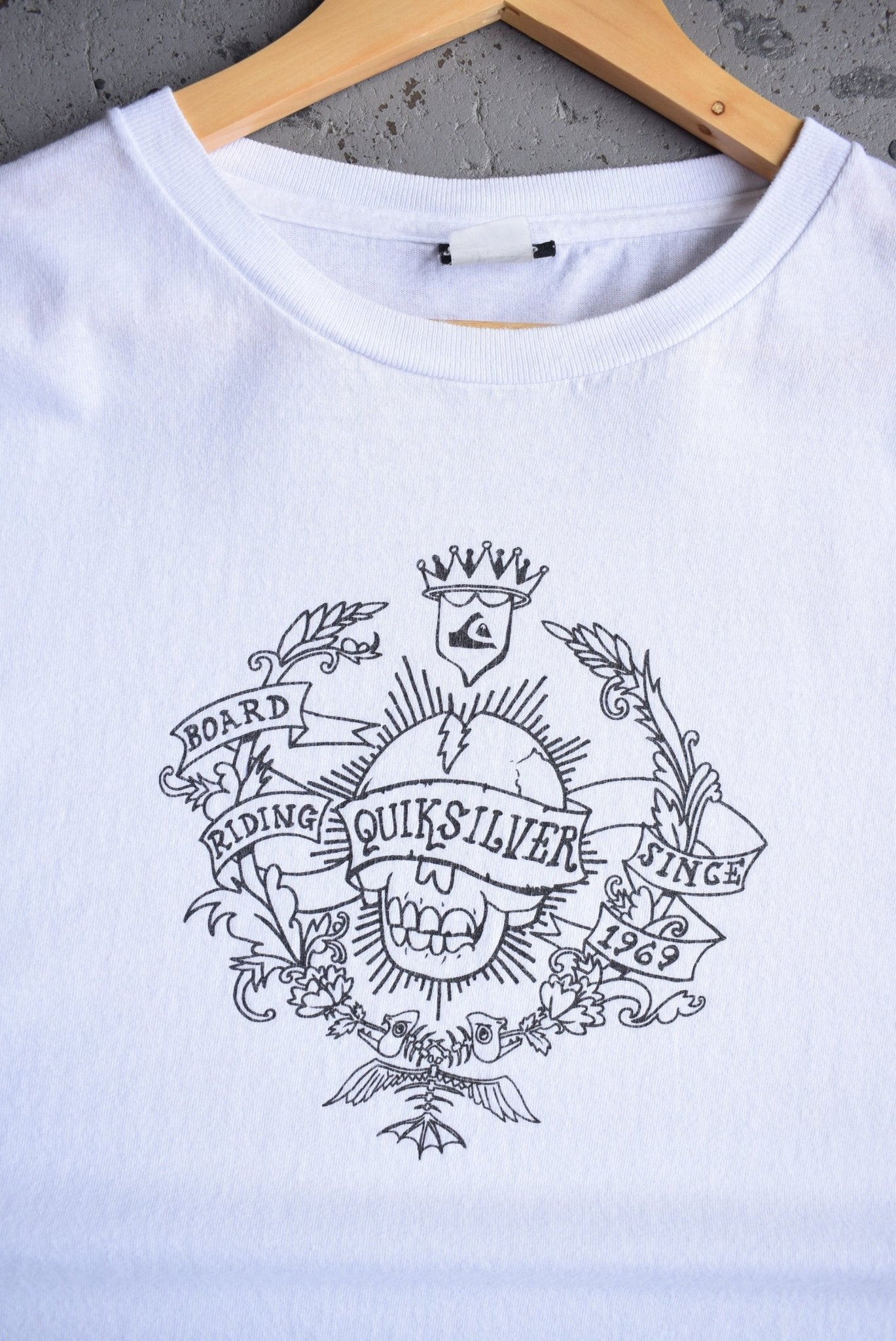 Vintage Quiksilver Spellout Tee (XXL) - Retrospective Store