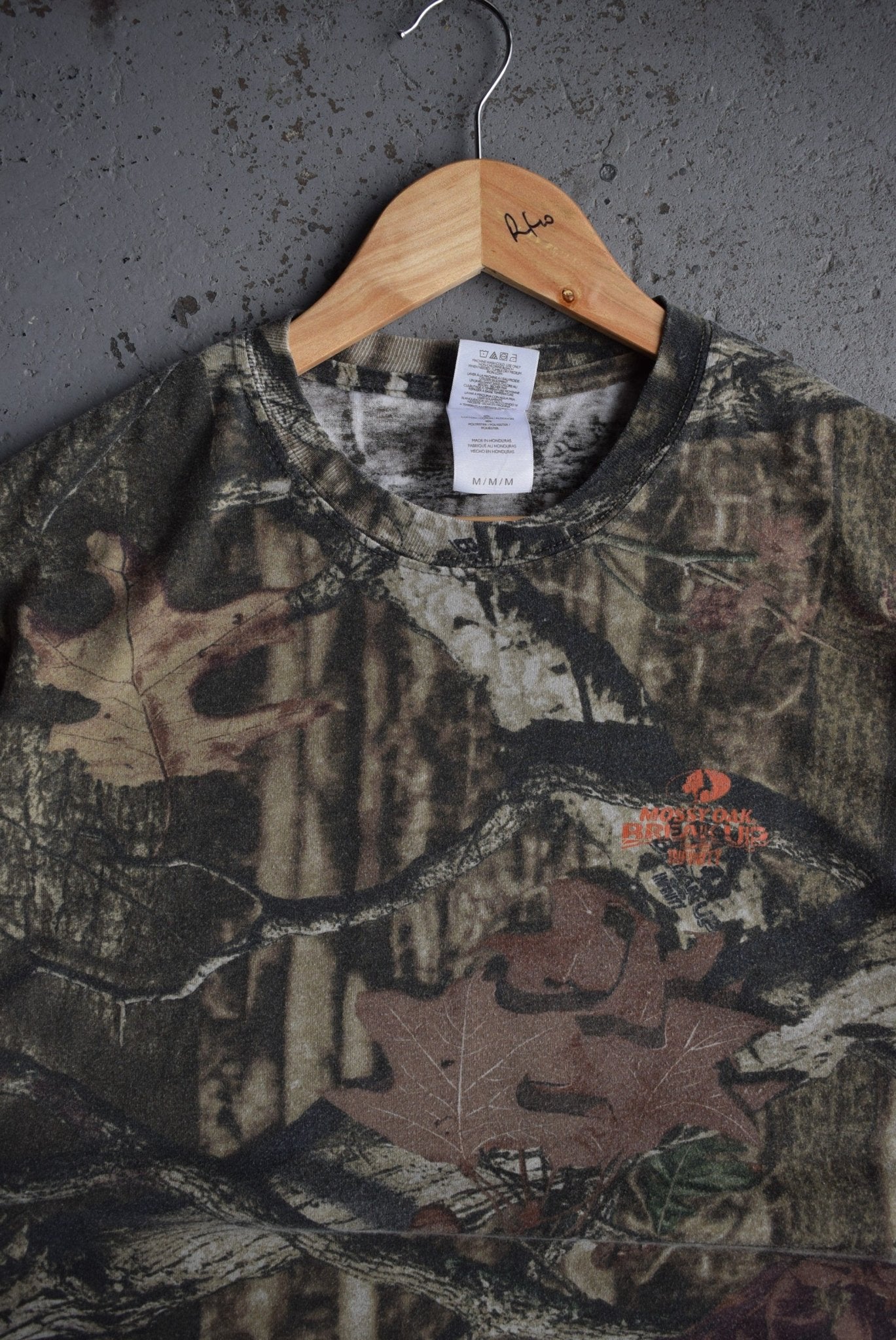 Vintage Realtree Mossy Oak Tee (M) - Retrospective Store
