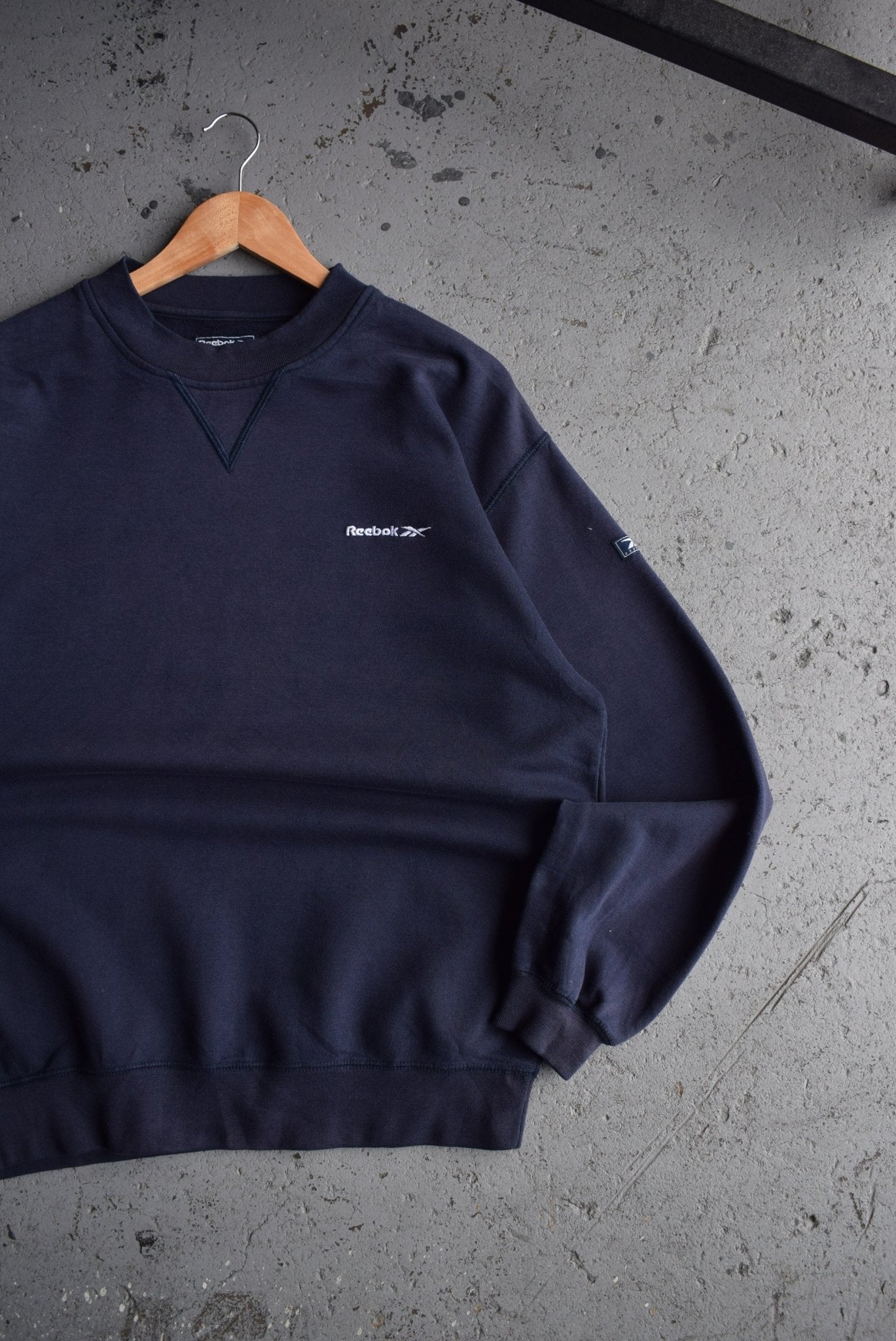 Vintage Reebok Classic Logo Embroidered Crewneck (L) - Retrospective Store