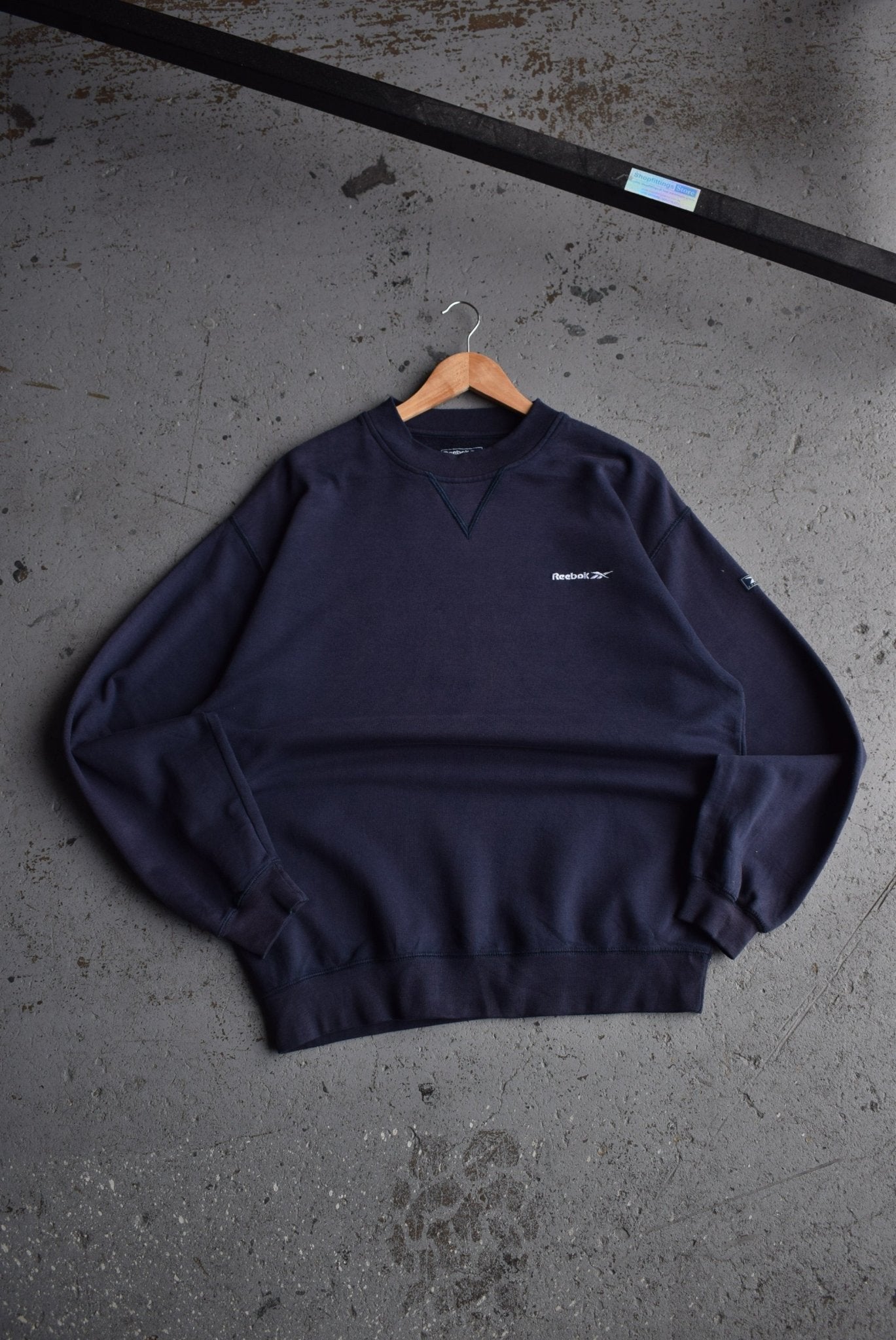 Vintage Reebok Classic Logo Embroidered Crewneck (L) - Retrospective Store
