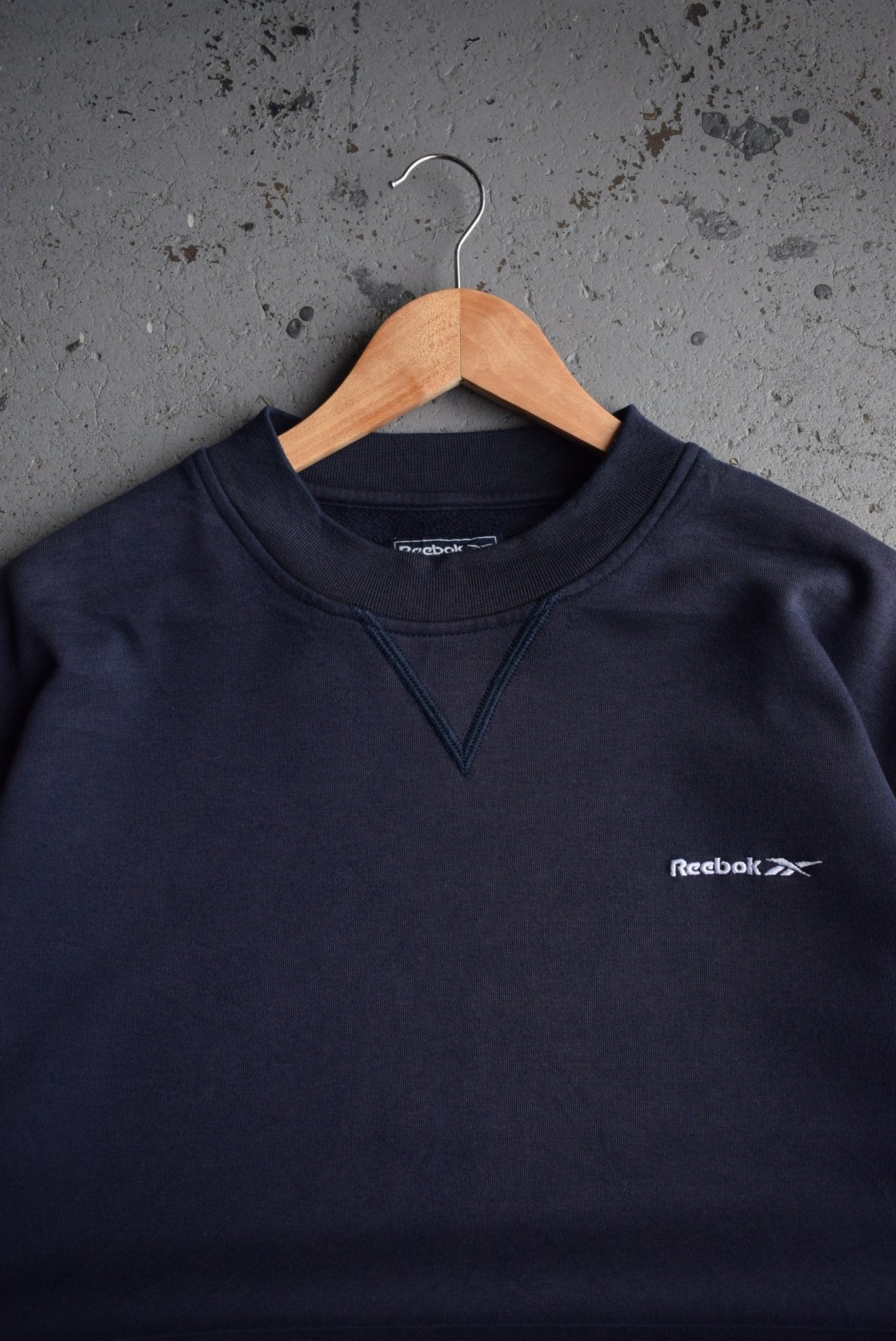 Vintage Reebok Classic Logo Embroidered Crewneck (L) - Retrospective Store