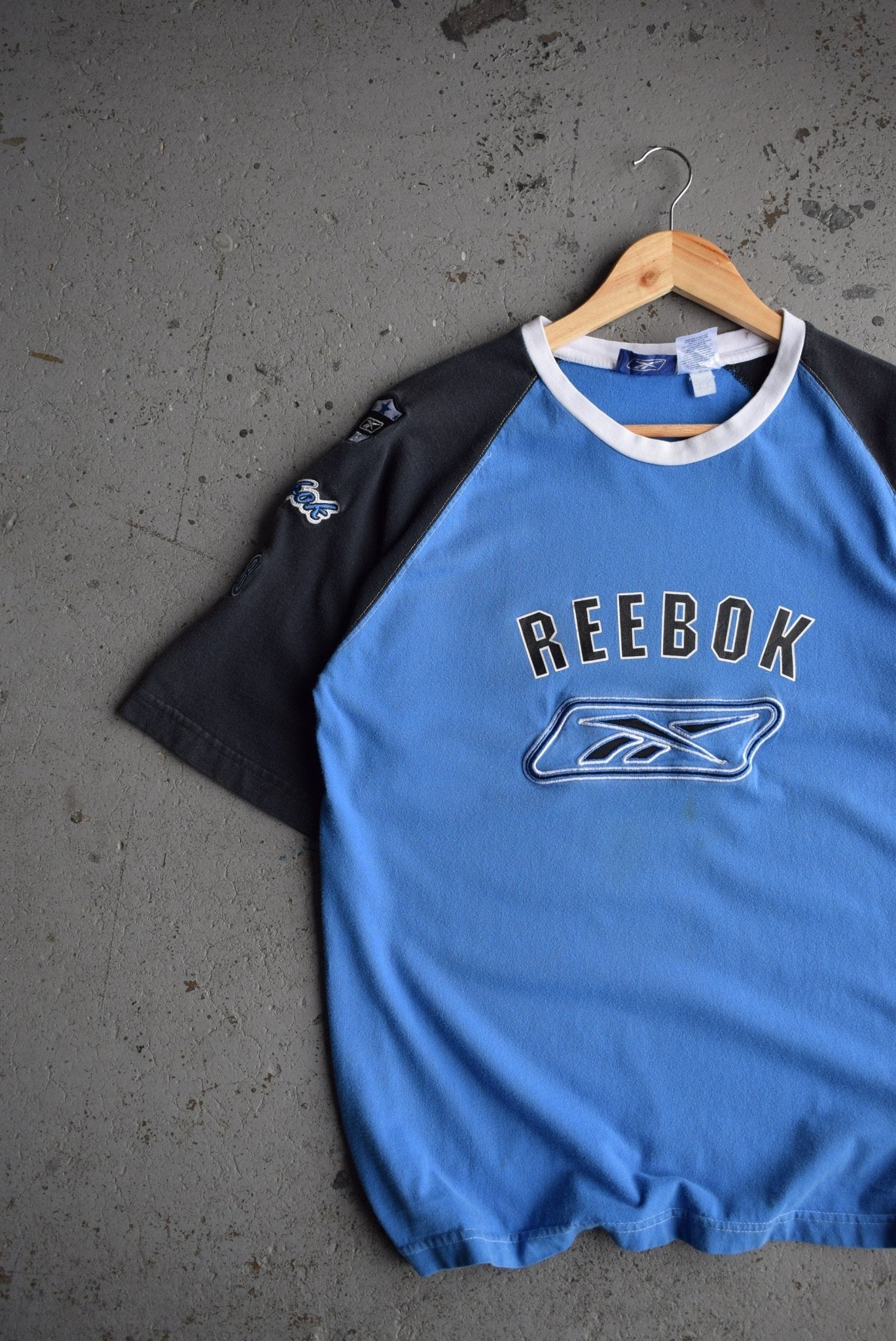 Vintage Reebok Embroidered Spellout Tee (M) - Retrospective Store