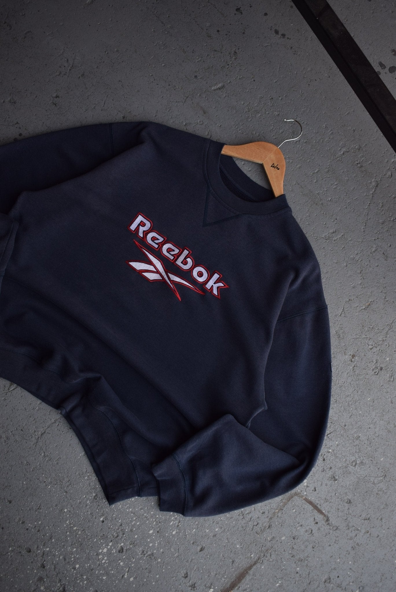 Vintage Reebok Spellout Embroidered Crewneck (M) - Retrospective Store