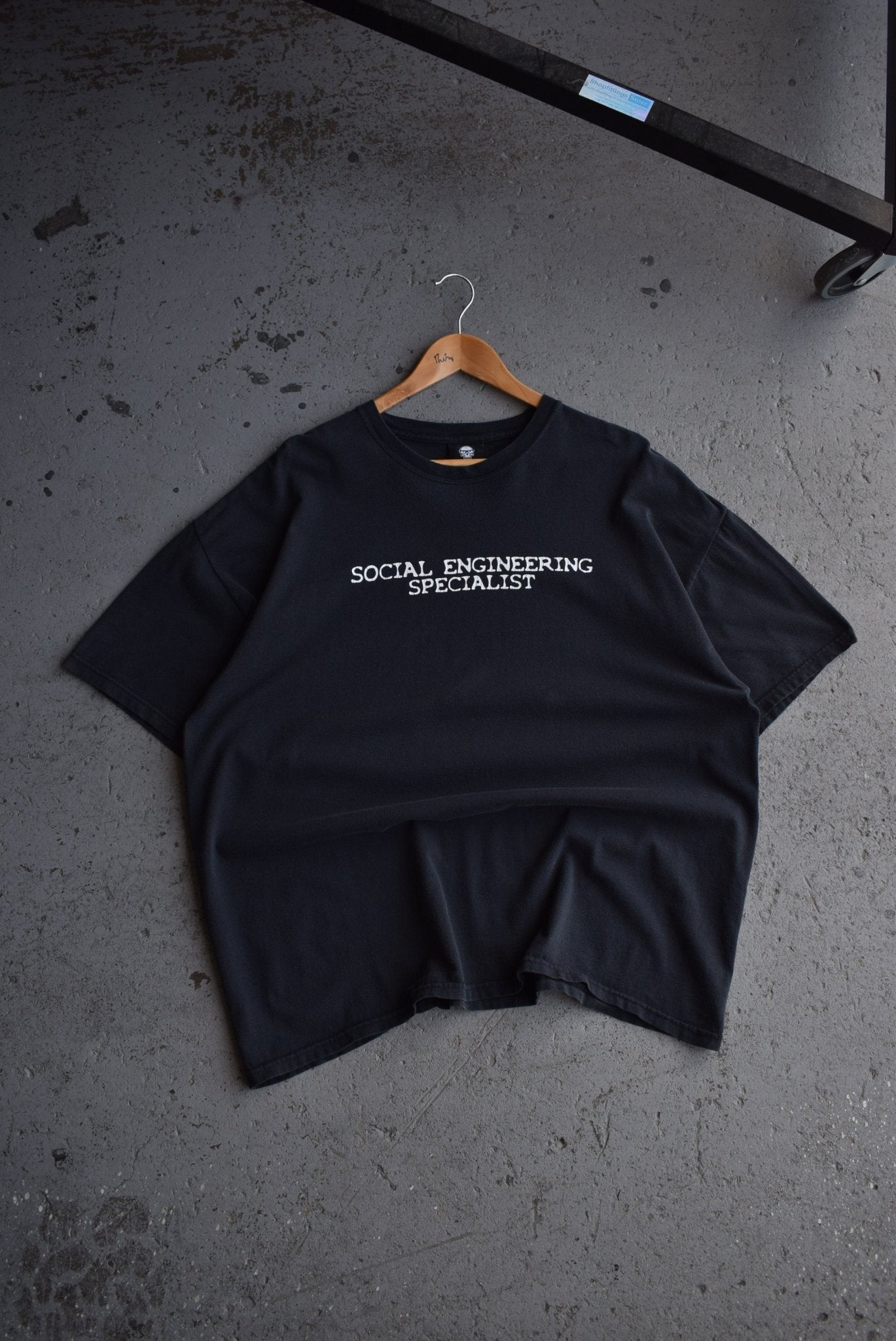 Vintage 'Social Engineering Specialist' Tee (XL) - Retrospective Store