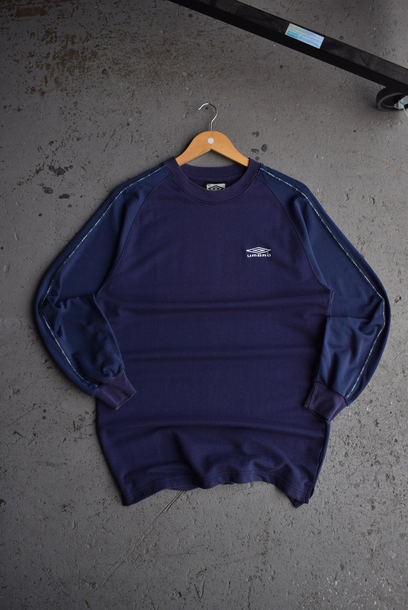 Vintage Umbro Classic Logo Embroidered Long Sleeve Tee (M) - Retrospective Store