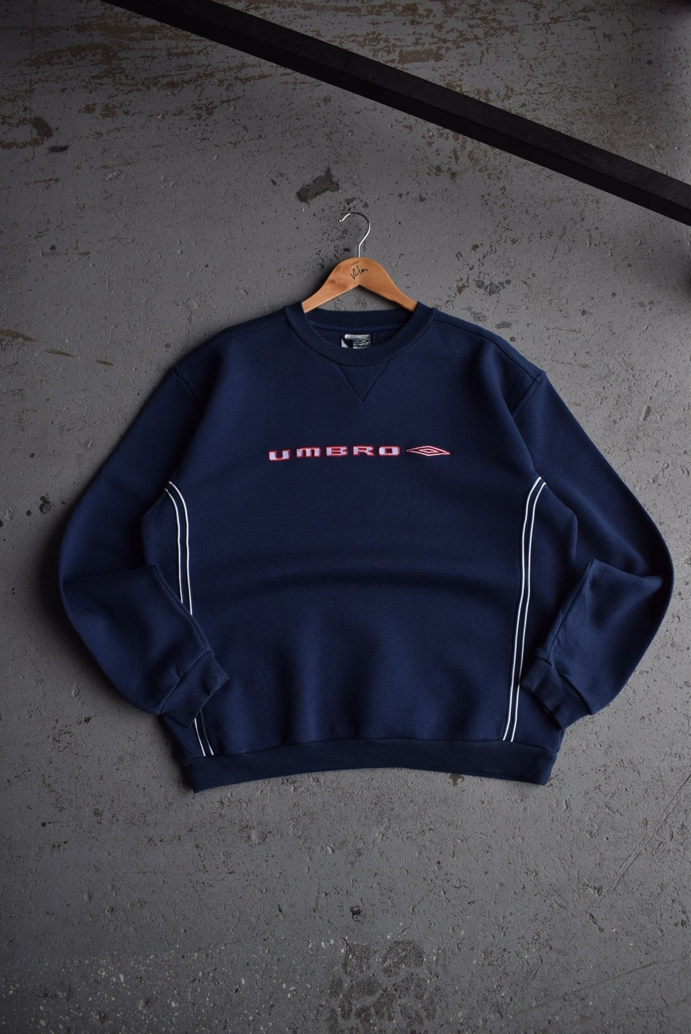 Vintage Umbro Embroidered Spellout Crewneck (L) - Retrospective Store
