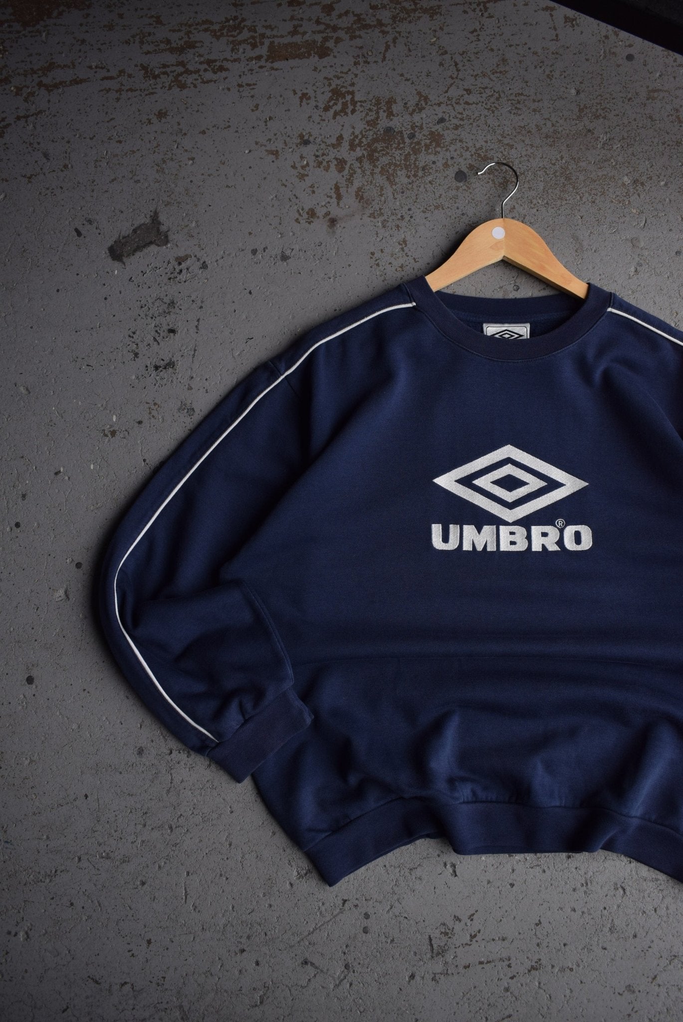 Vintage Umbro Embroidered Spellout Crewneck (M) - Retrospective Store