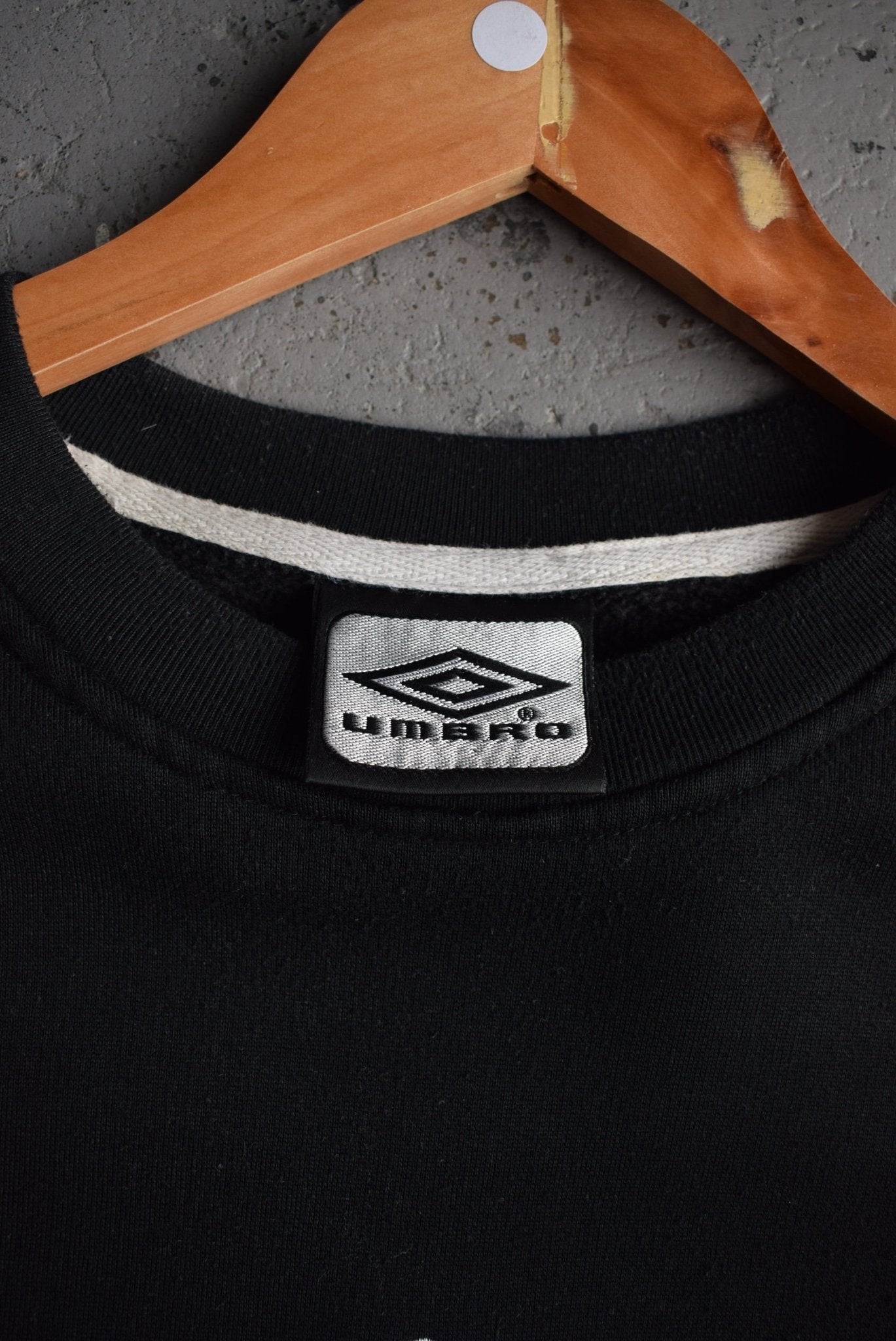 Vintage Umbro Embroidered Spellout Crewneck (XXL) - Retrospective Store