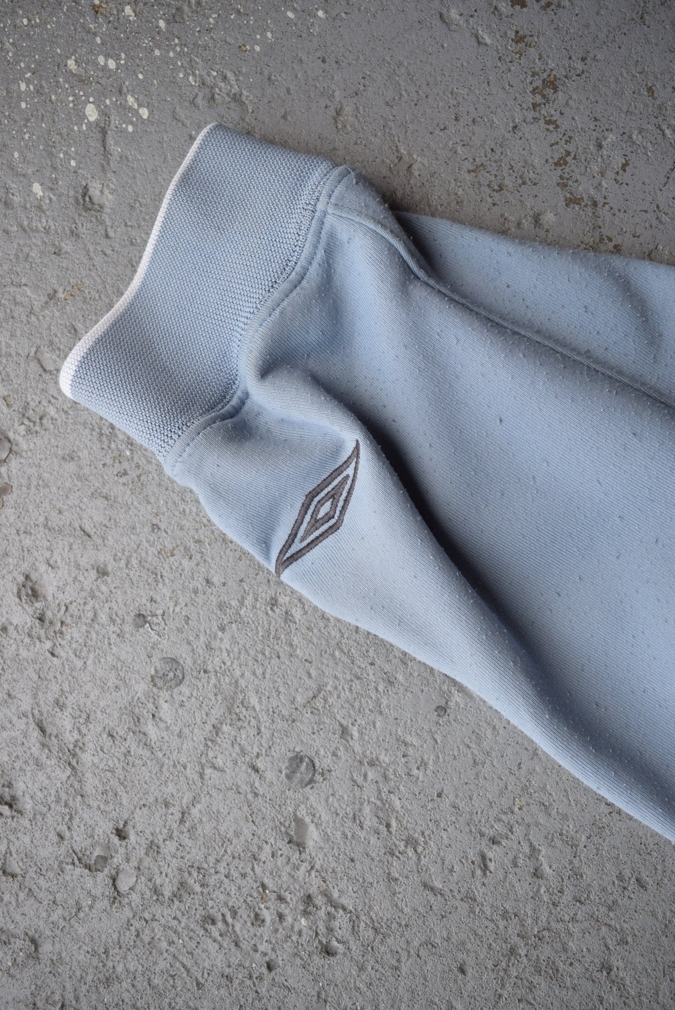 Vintage Umbro Spellout Embroidered Hoodie (L) - Retrospective Store