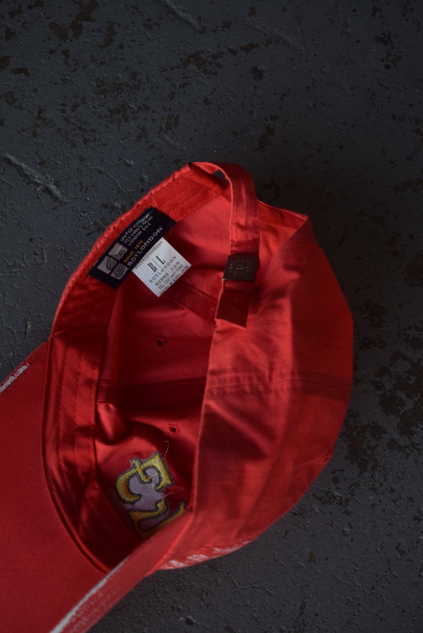 Vintage United Kingdom Y2K Hat - Retrospective Store
