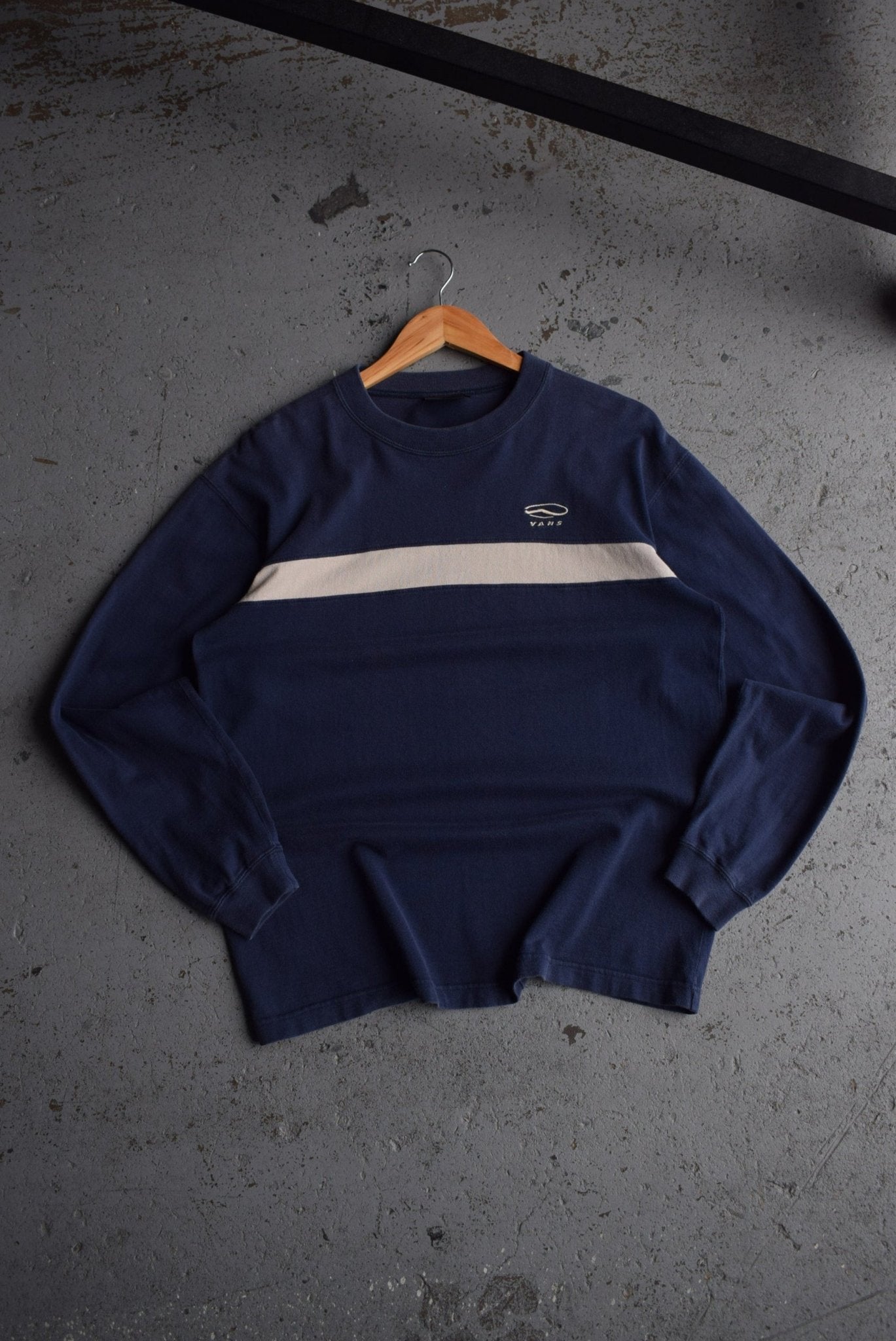 Vintage Vans Classic Logo Embroidered Long Sleeve Tee (M) - Retrospective Store