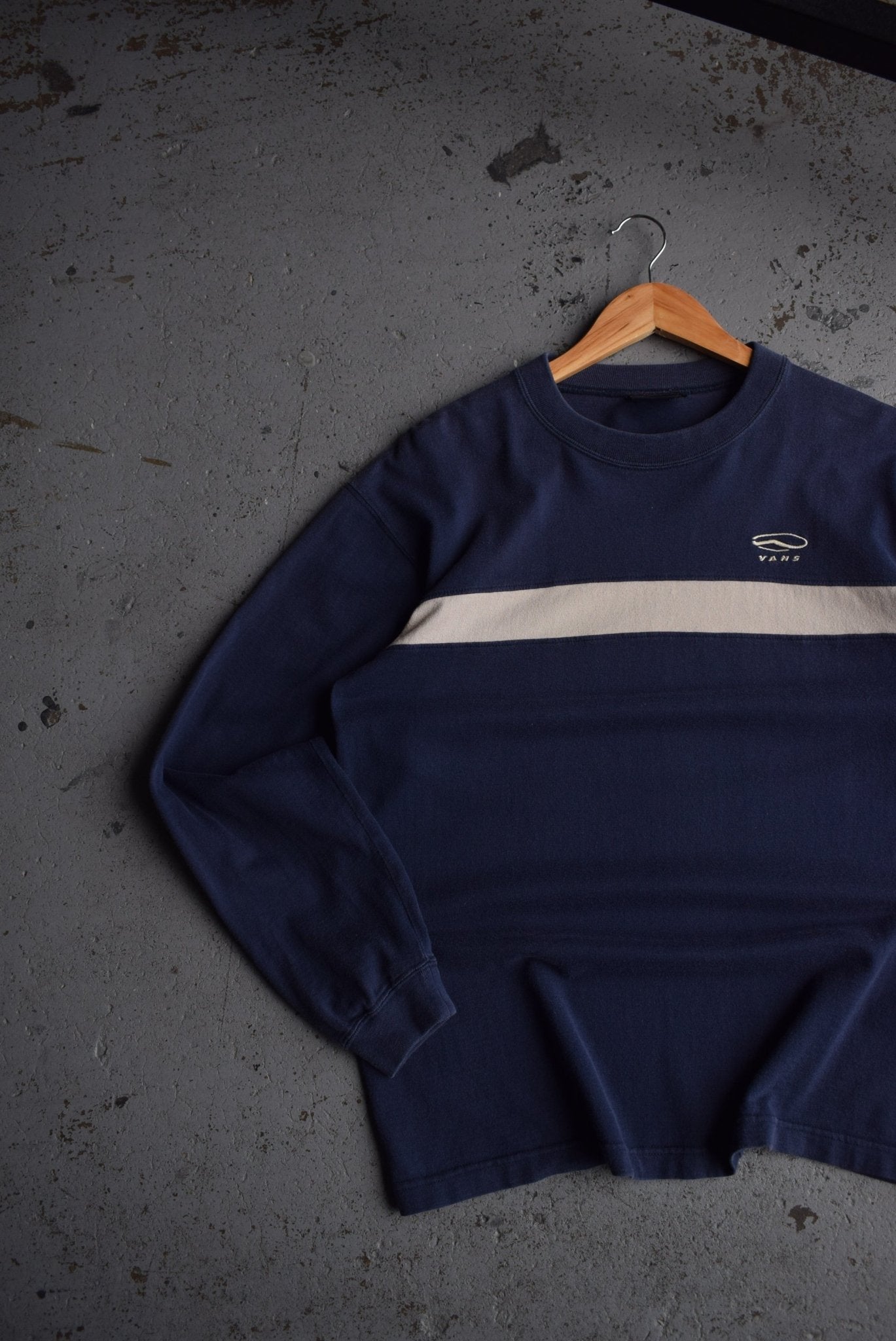 Vintage Vans Classic Logo Embroidered Long Sleeve Tee (M) - Retrospective Store
